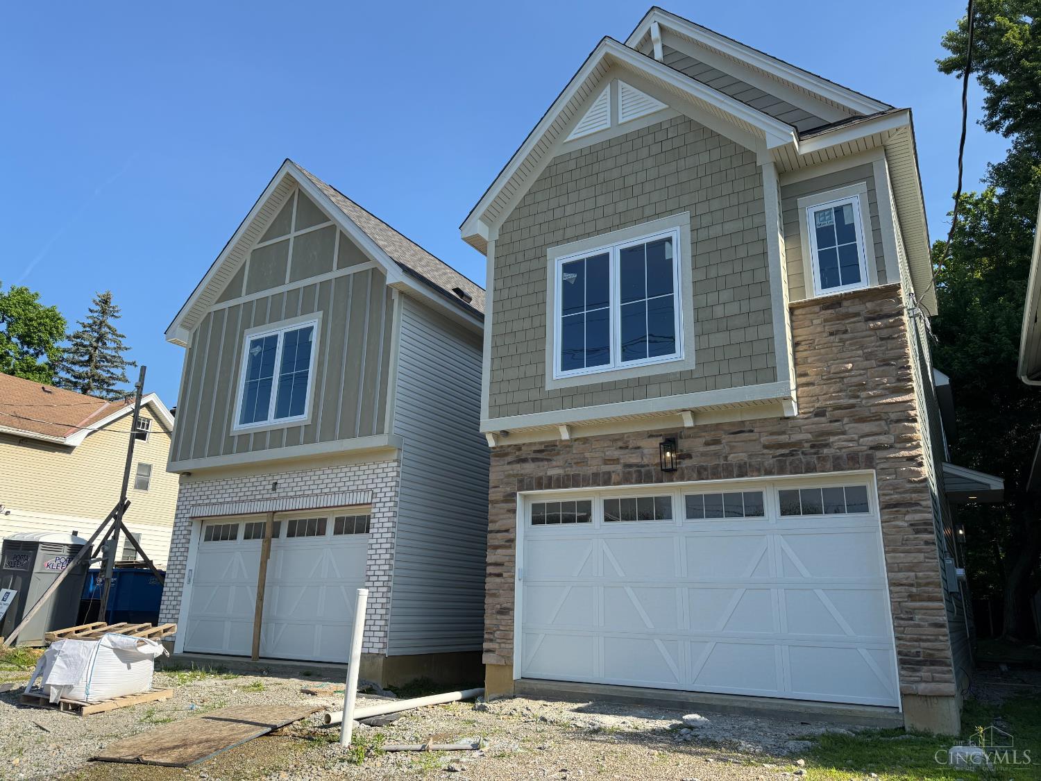 Cincinnati, Ohio, 45209, United States, 3 Bedrooms Bedrooms, ,3 BathroomsBathrooms,Residential,For Sale,1877342