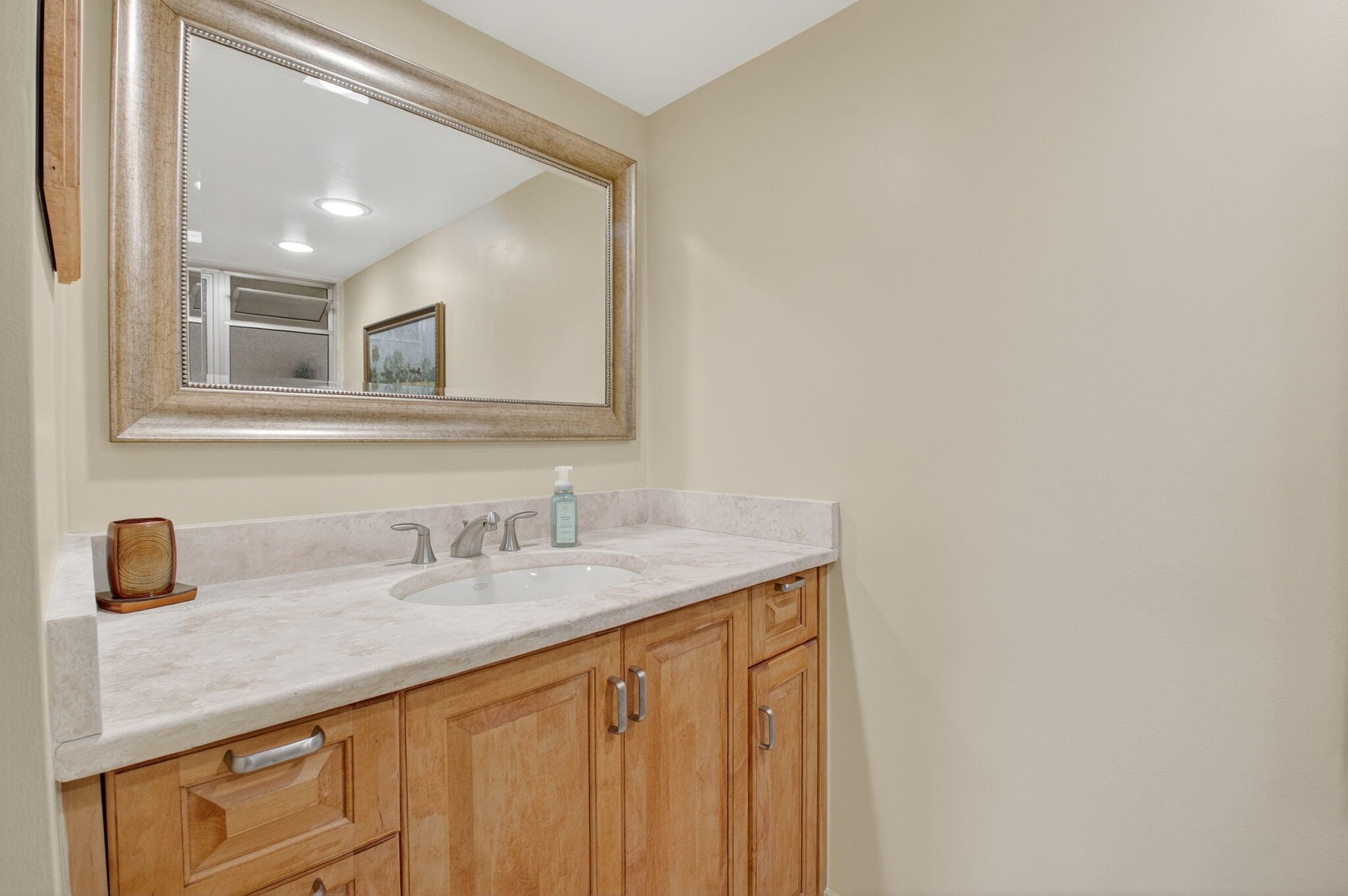 Delray Beach, Florida, 33483, United States, 2 Bedrooms Bedrooms, ,2 BathroomsBathrooms,Residential,For Sale,1987986