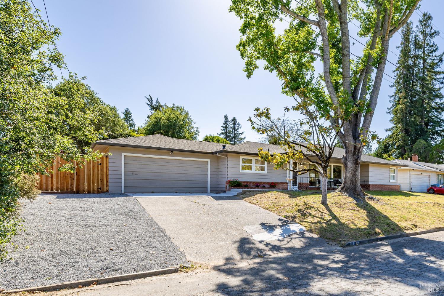 Sebastopol, California, 95472, United States, 2 Bedrooms Bedrooms, ,1 BathroomBathrooms,Residential,For Sale,2048872