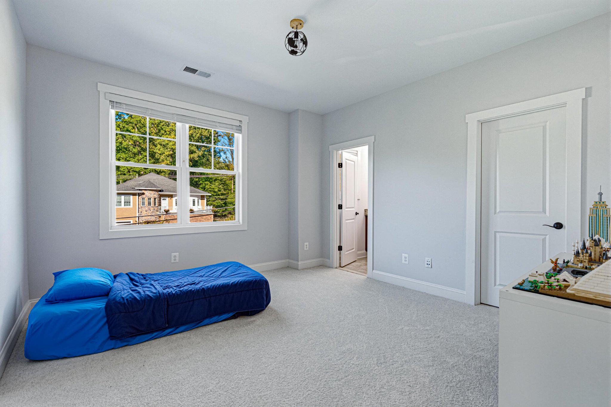  1404 Cottage Street SW, Vienna, VA, 22180 - 物件實景