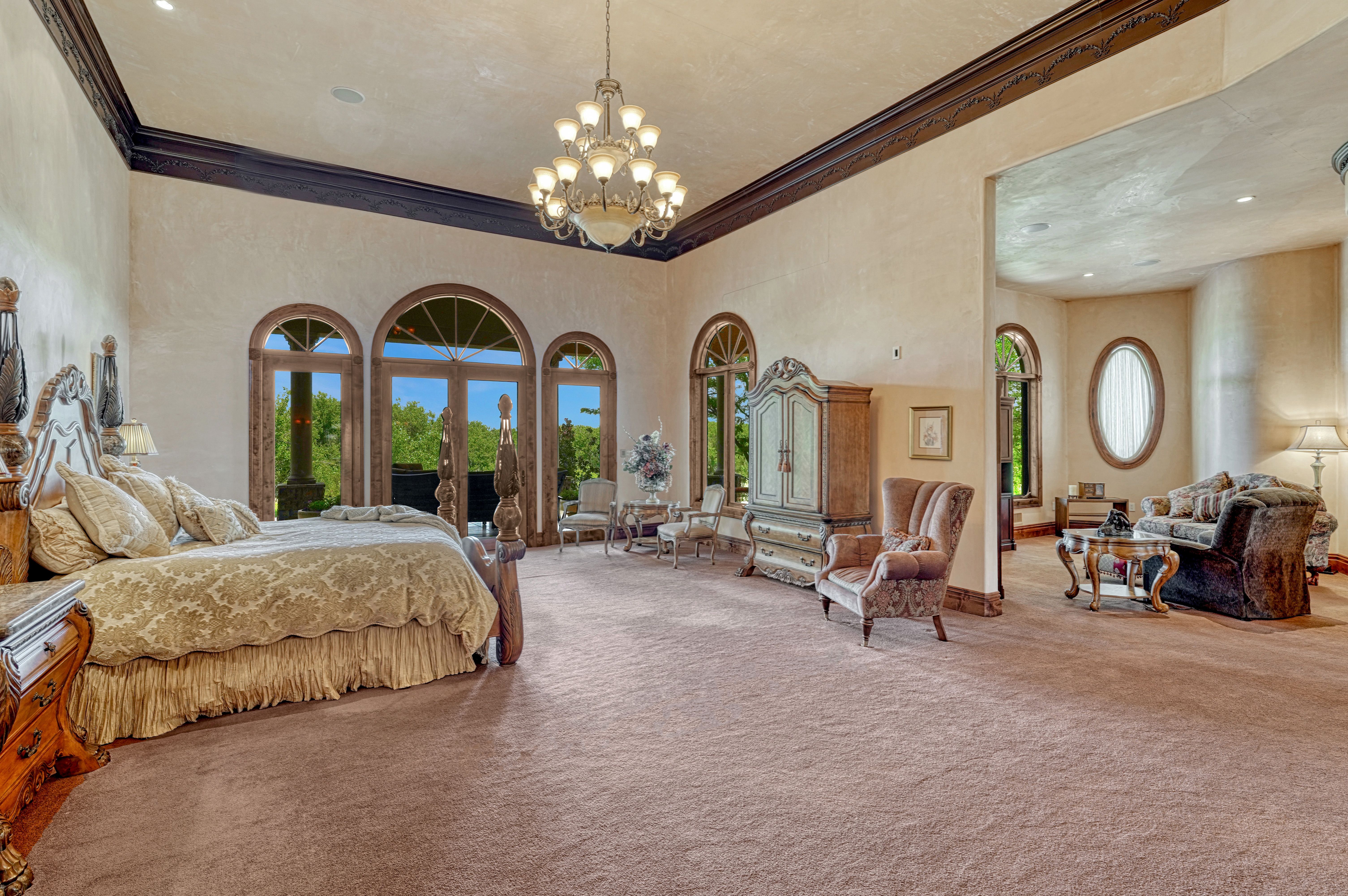  Extraordinary Estate on Pueblo