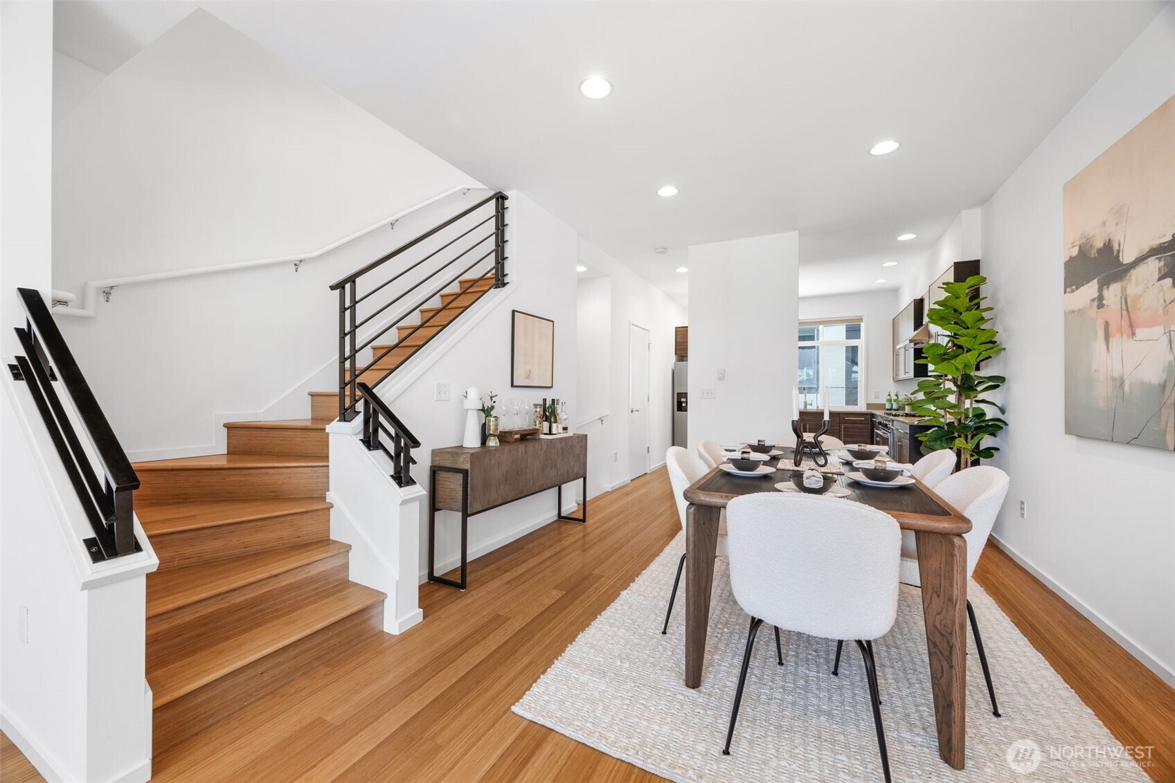 Seattle, Washington, 98112, United States, 3 Bedrooms Bedrooms, ,2 BathroomsBathrooms,Residential,For Sale,1850113