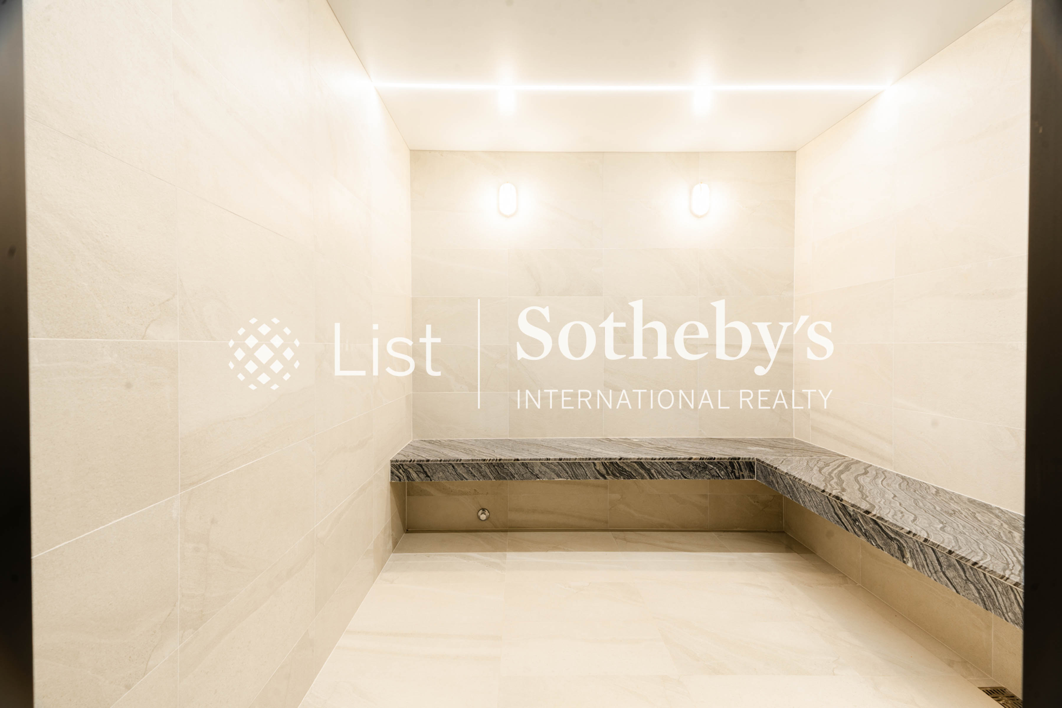  Nai Harn Baan Bua  Baan Project Komuth (Courtyard loft villa) - 物件實景