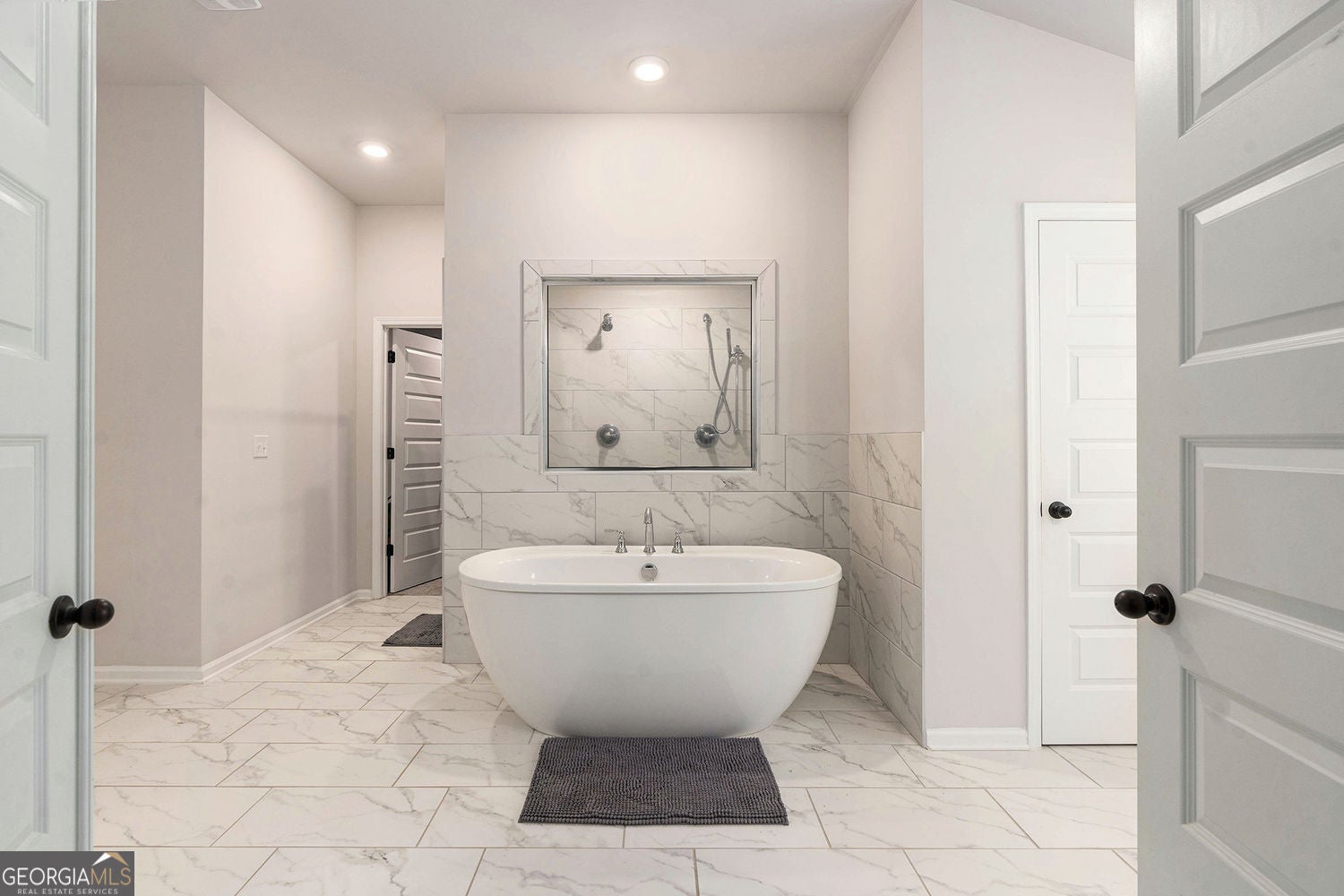 McDonough, Georgia, 30252, United States, 5 Bedrooms Bedrooms, ,4 BathroomsBathrooms,Residential,For Sale,1985822