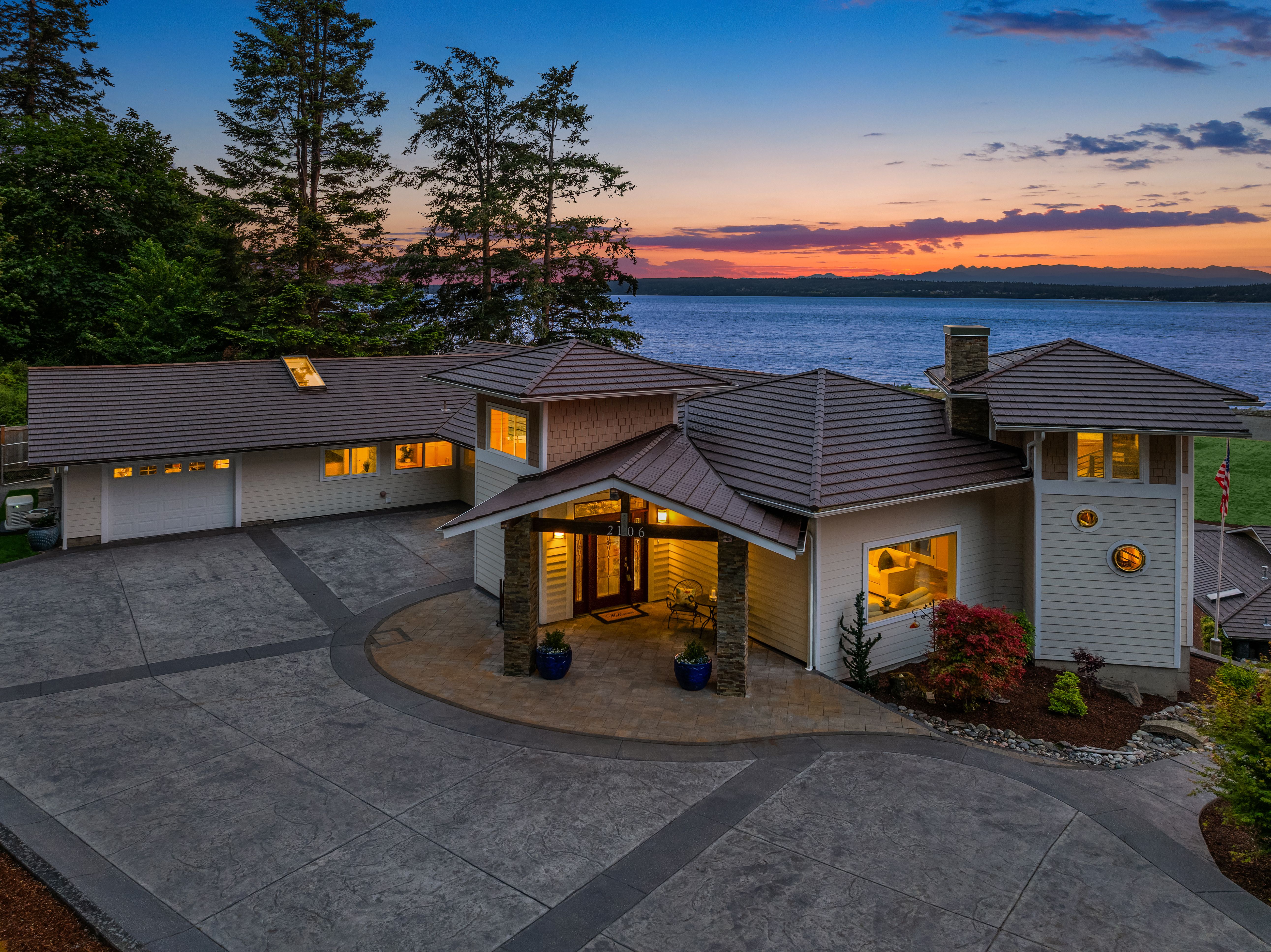  2106 Breezy Point Rd, Camano, WA 98282 - 物件實景
