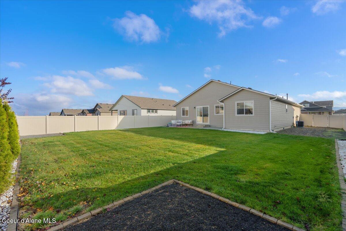 Hayden, Idaho, 83835, United States, 3 Bedrooms Bedrooms, ,2 BathroomsBathrooms,Residential,For Sale,1990456