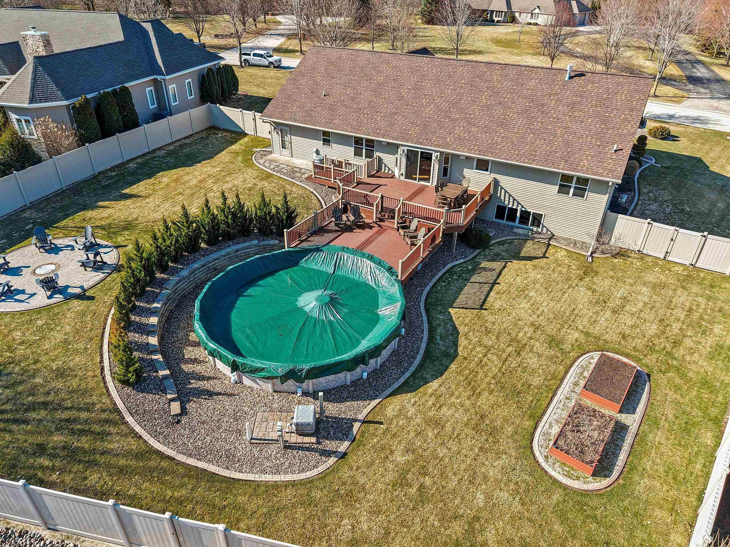 DE PERE, Wisconsin, 54115, United States, 5 Bedrooms Bedrooms, ,4 BathroomsBathrooms,Residential,For Sale,2048678