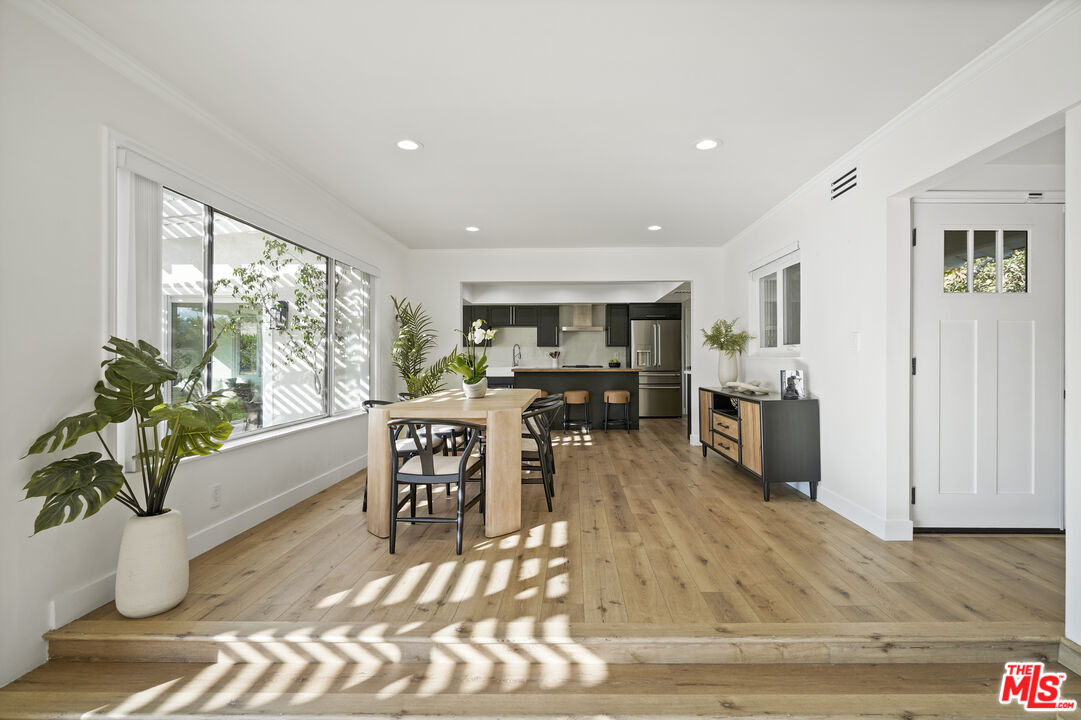 Porter Ranch, California, 91326, United States, 3 Bedrooms Bedrooms, ,2 BathroomsBathrooms,Residential,For Sale,1989253