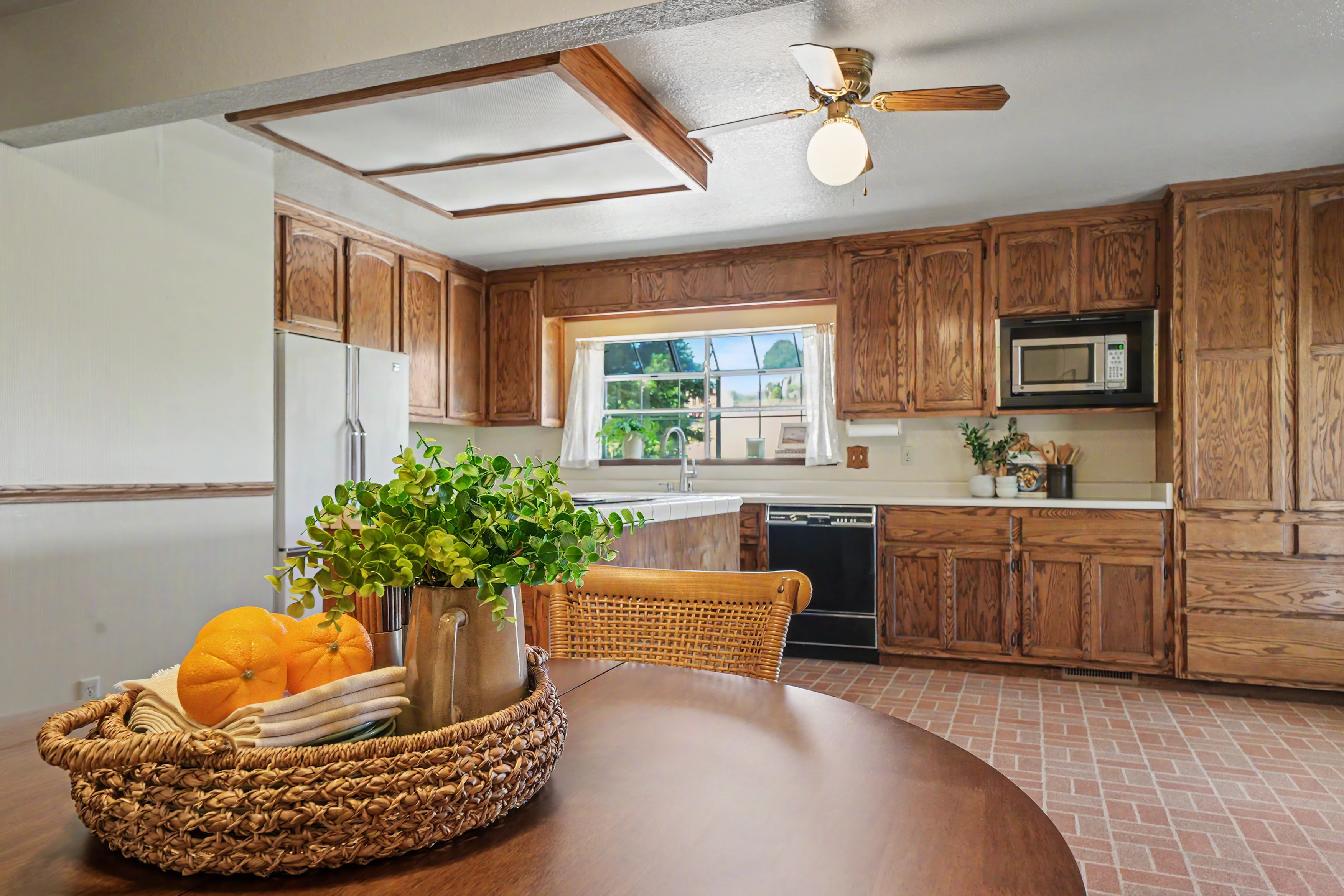  Spacious Sutter Creek Home with Hillside Views and Endless Potential - 物件實景
