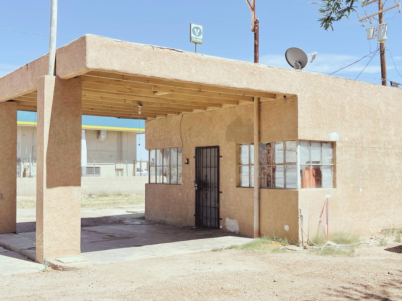 Blythe, California, 92225, United States, 12 Bedrooms Bedrooms, ,10 BathroomsBathrooms,Residential,For Sale,1944843