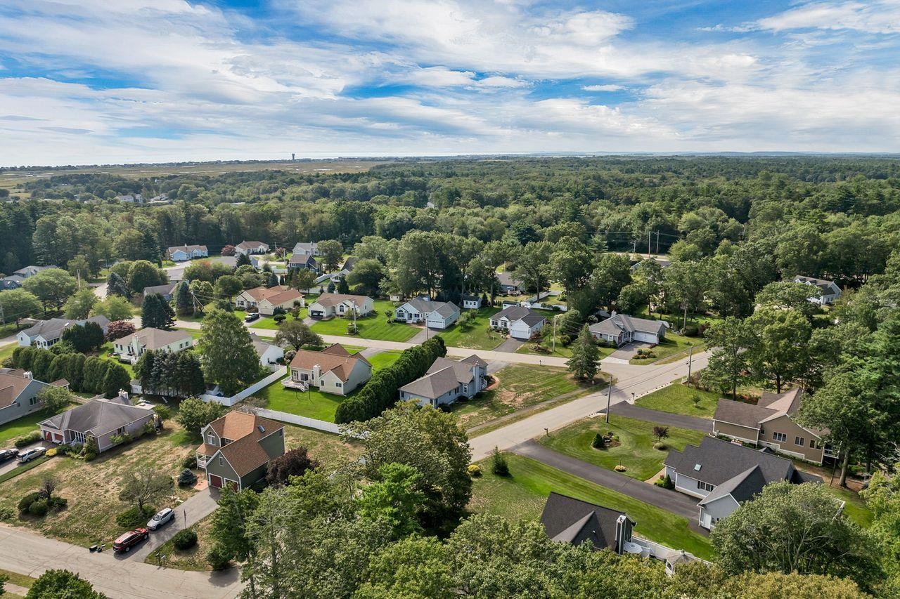 Seabrook, New Hampshire, 03874, United States, 3 Bedrooms Bedrooms, ,2 BathroomsBathrooms,Residential,For Sale,1986462