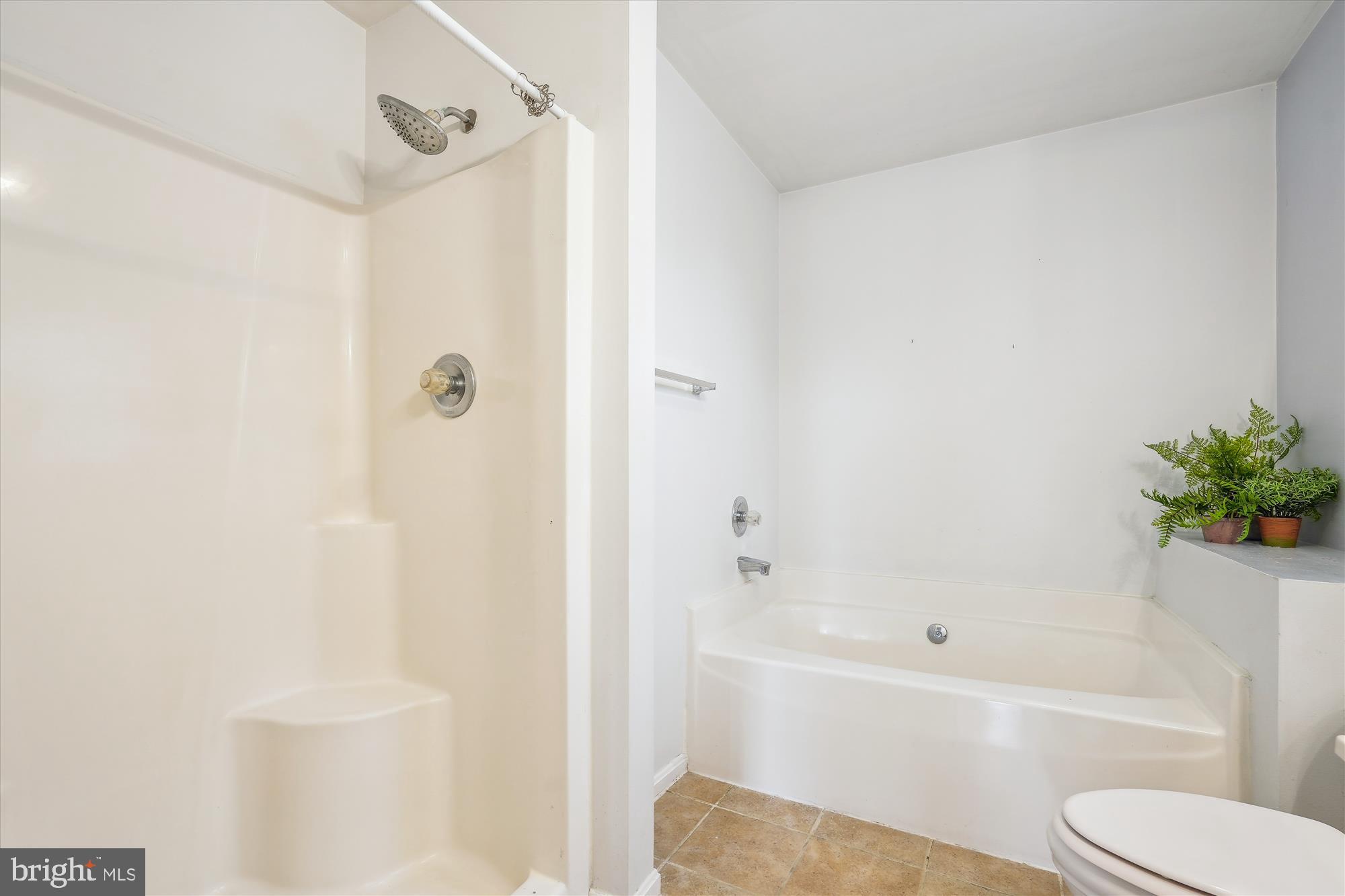 Adamstown, Maryland, 21710, United States, 4 Bedrooms Bedrooms, ,3 BathroomsBathrooms,Residential,For Sale,1900798