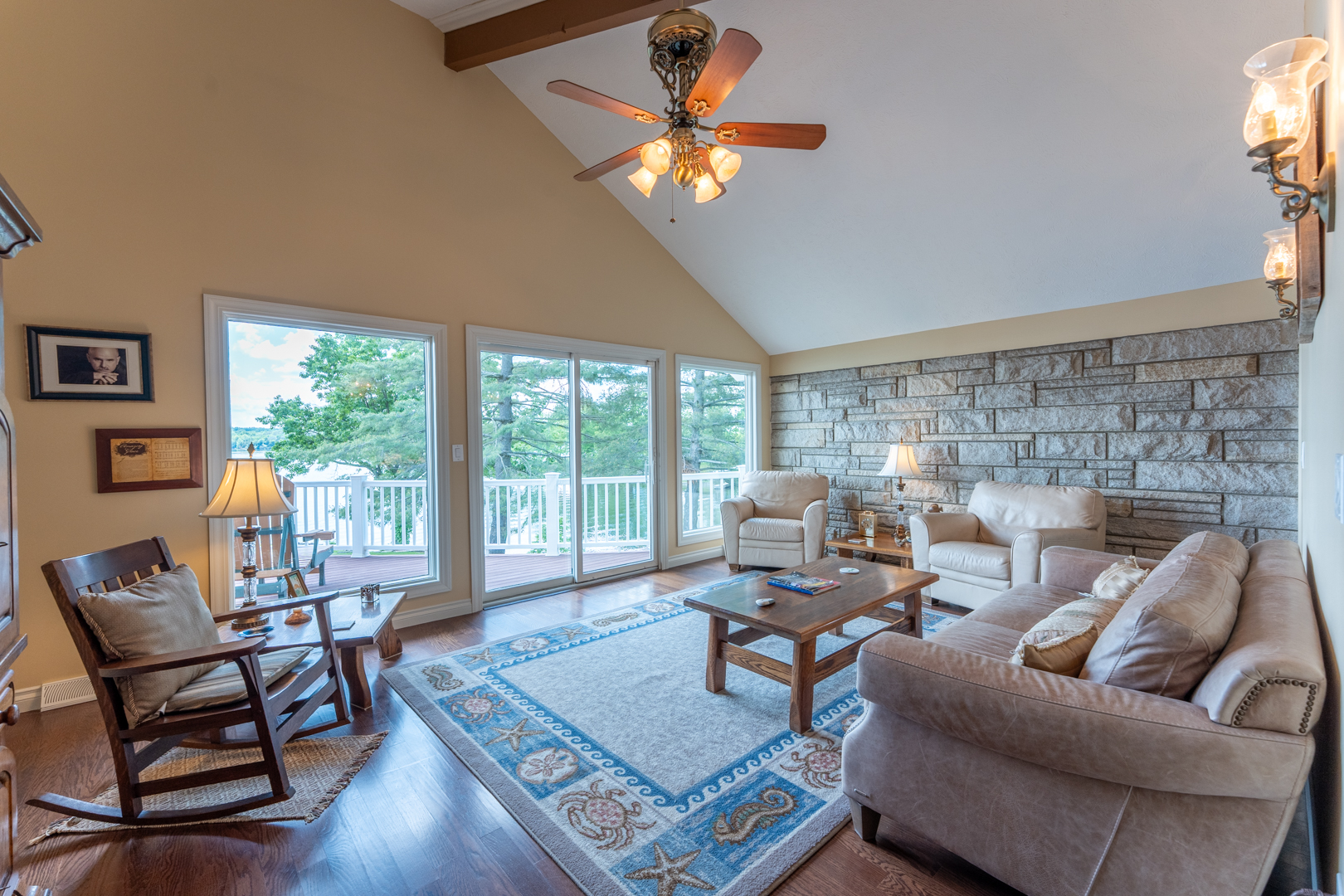 Marion, Illinois, 62959, United States, 3 Bedrooms Bedrooms, ,3 BathroomsBathrooms,Residential,For Sale,1936855