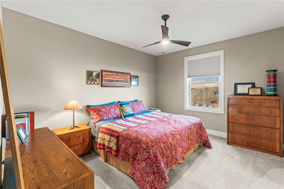 Venetia, Pennsylvania, 15367, United States, 5 Bedrooms Bedrooms, ,6 BathroomsBathrooms,Residential,For Sale,2001561