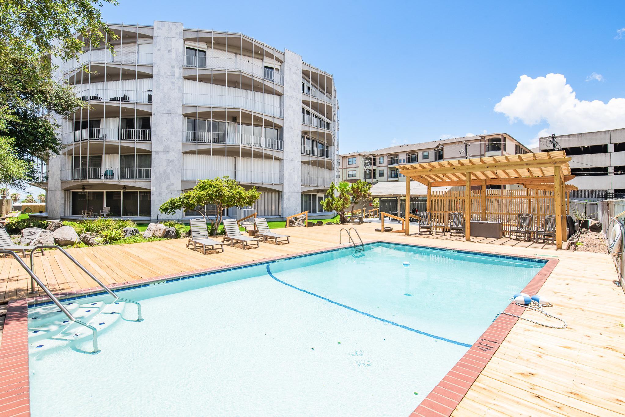 Corpus Christi, Texas, 78401, United States, 3 Bedrooms Bedrooms, ,3 BathroomsBathrooms,Residential,For Sale,1912480