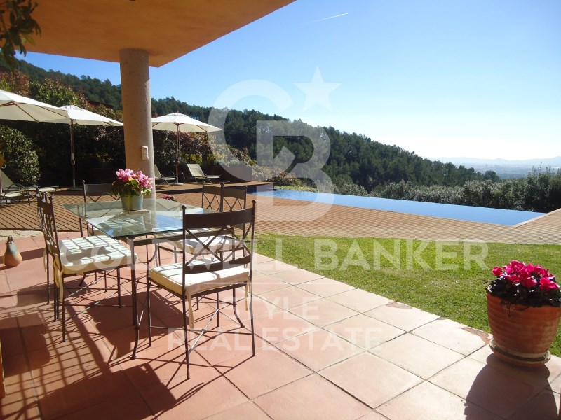 Carrer del Xiprer, 42-58 Barcelona, Matadepera, La, Matadepera, Catalonia, 08230, ES, 4 Bedrooms Bedrooms, ,3 BathroomsBathrooms,Residential,For Sale,Carrer del Xiprer, 42-58 Barcelona, Matadepera, La,1627709