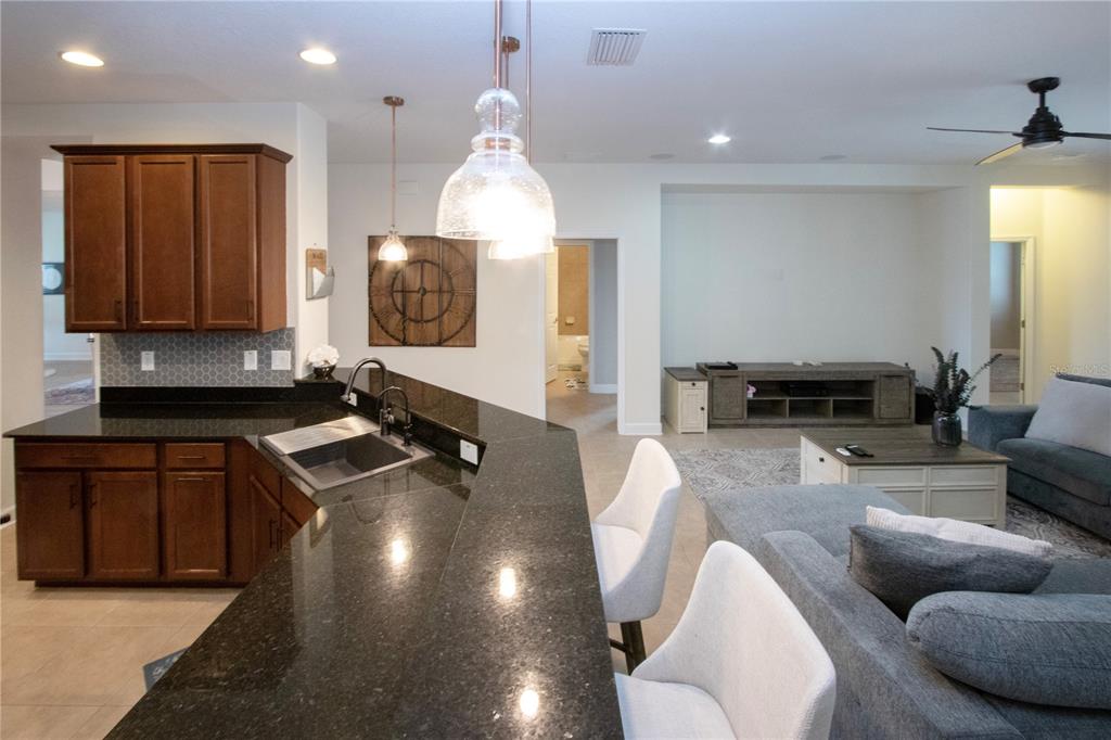 Bradenton, Florida, 34212, United States, 4 Bedrooms Bedrooms, ,3 BathroomsBathrooms,Residential,For Sale,1829585