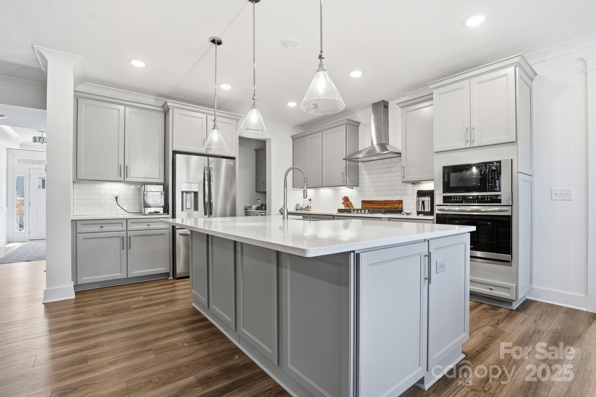 Huntersville, North Carolina, 28078, United States, 6 Bedrooms Bedrooms, ,5 BathroomsBathrooms,Residential,For Sale,1988370