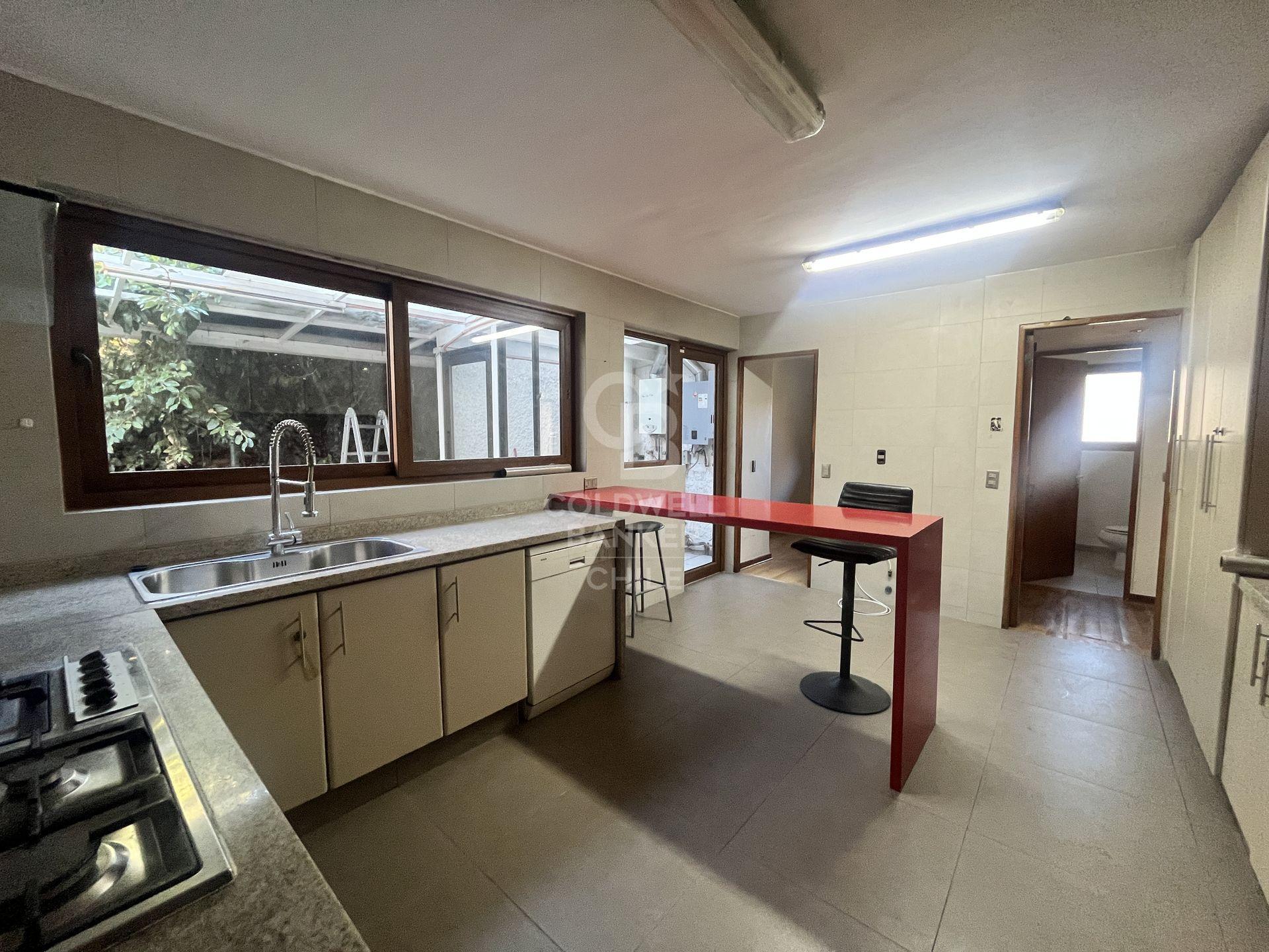 Lo Barnechea, Chile, 6 Bedrooms Bedrooms, ,6 BathroomsBathrooms,Residential,For Sale,1838824