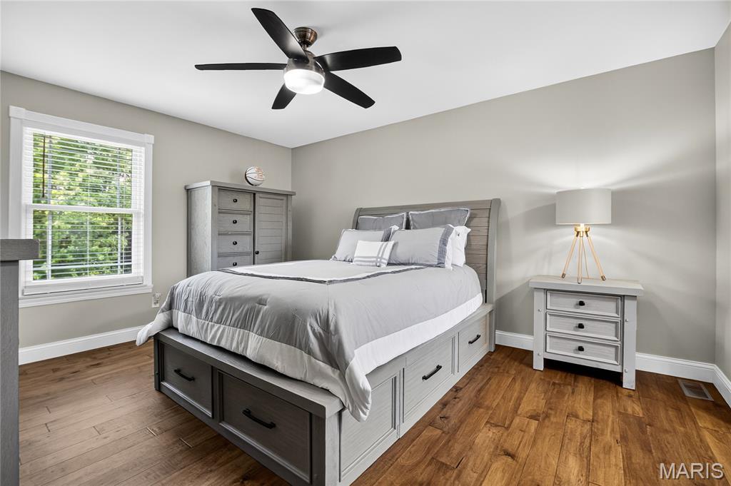 St Charles, Missouri, 63301, United States, 4 Bedrooms Bedrooms, ,4 BathroomsBathrooms,Residential,For Sale,1902113