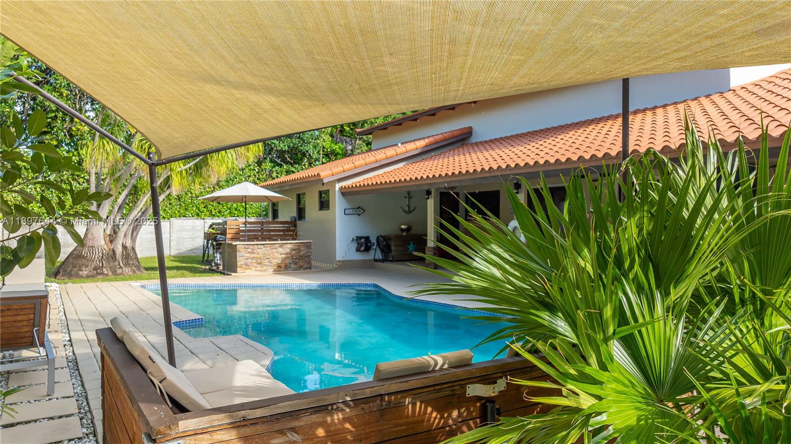 Palmetto Bay, Florida, 33157, United States, 4 Bedrooms Bedrooms, ,4 BathroomsBathrooms,Residential,For Sale,1966916