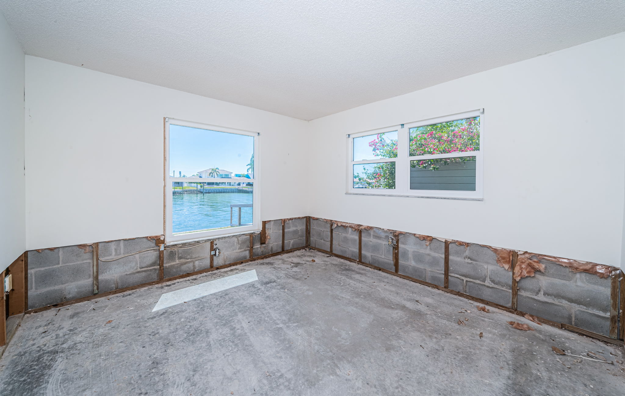 Treasure Island, Florida, 33706, United States, 3 Bedrooms Bedrooms, ,2 BathroomsBathrooms,Residential,For Sale,1976468