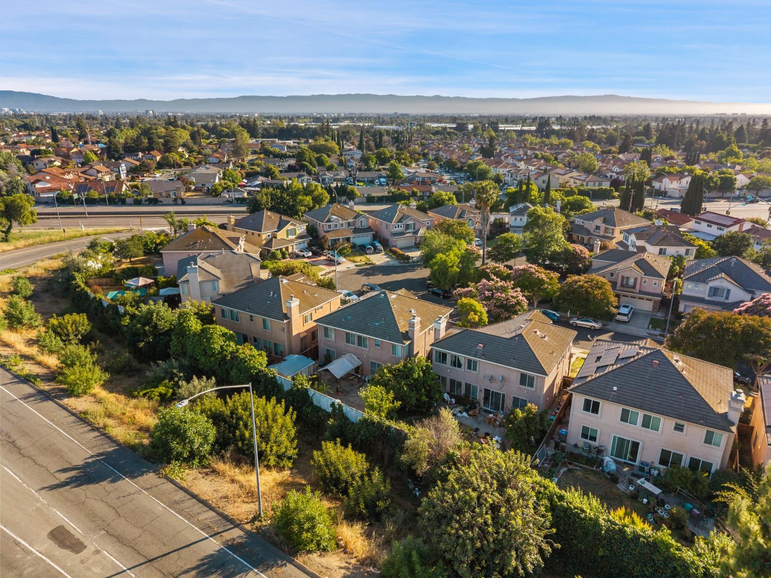 San Jose, California, 95132, United States, 5 Bedrooms Bedrooms, ,3 BathroomsBathrooms,Residential,For Sale,2048676