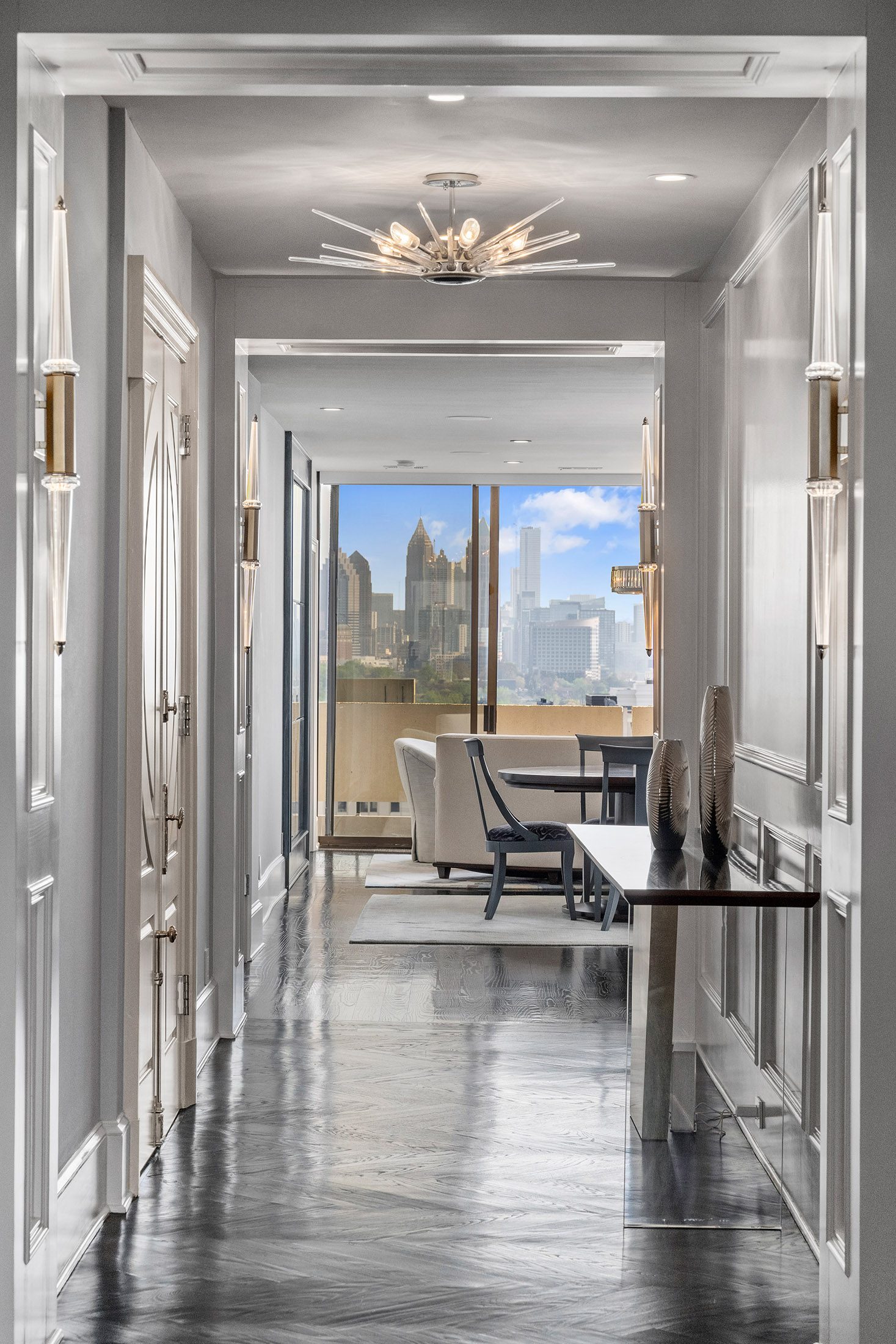  Fully Renovated Residence with Stunning Skyline Views - 物件實景