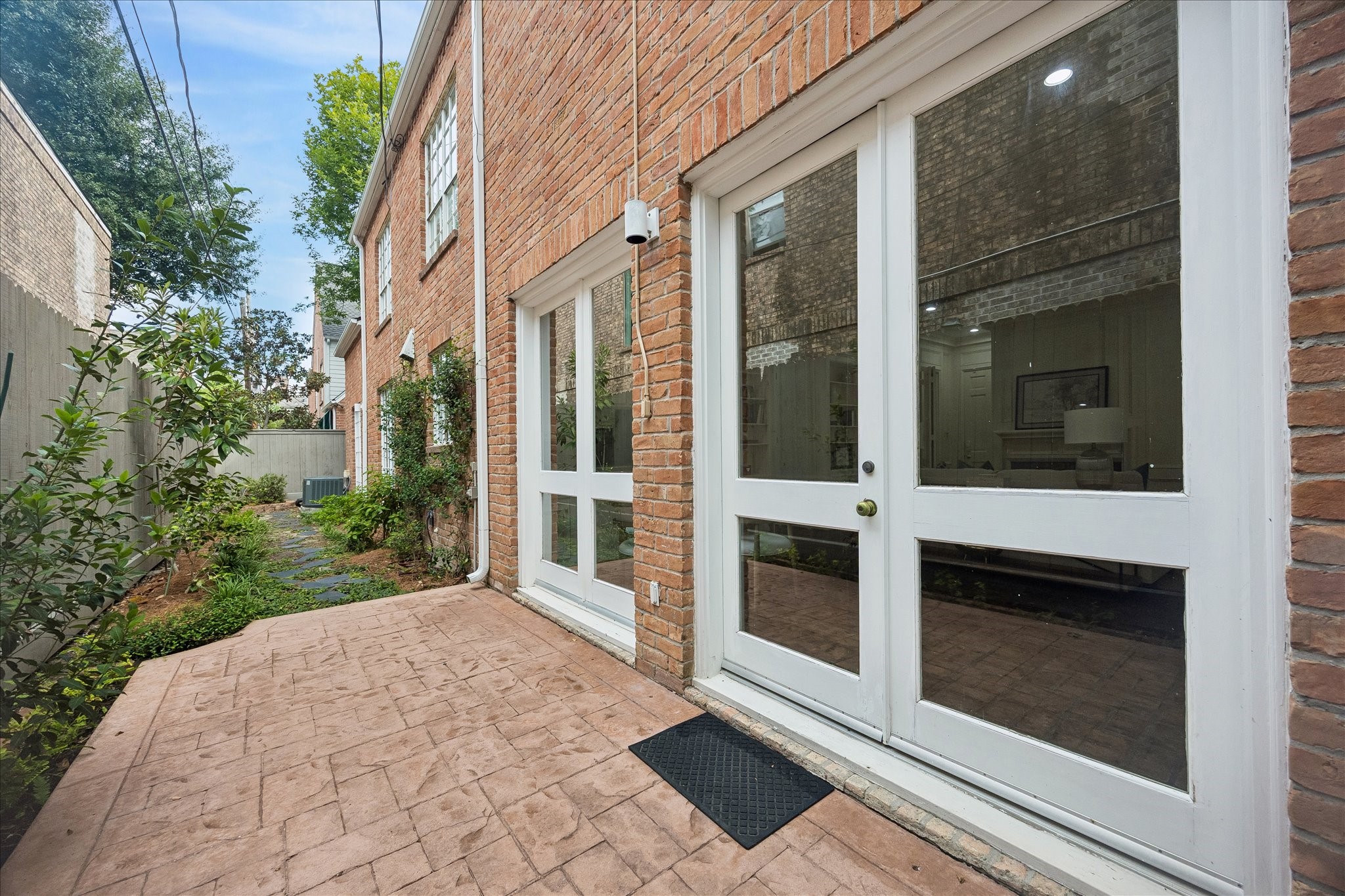  1422 Nantucket Drive C - 物件實景