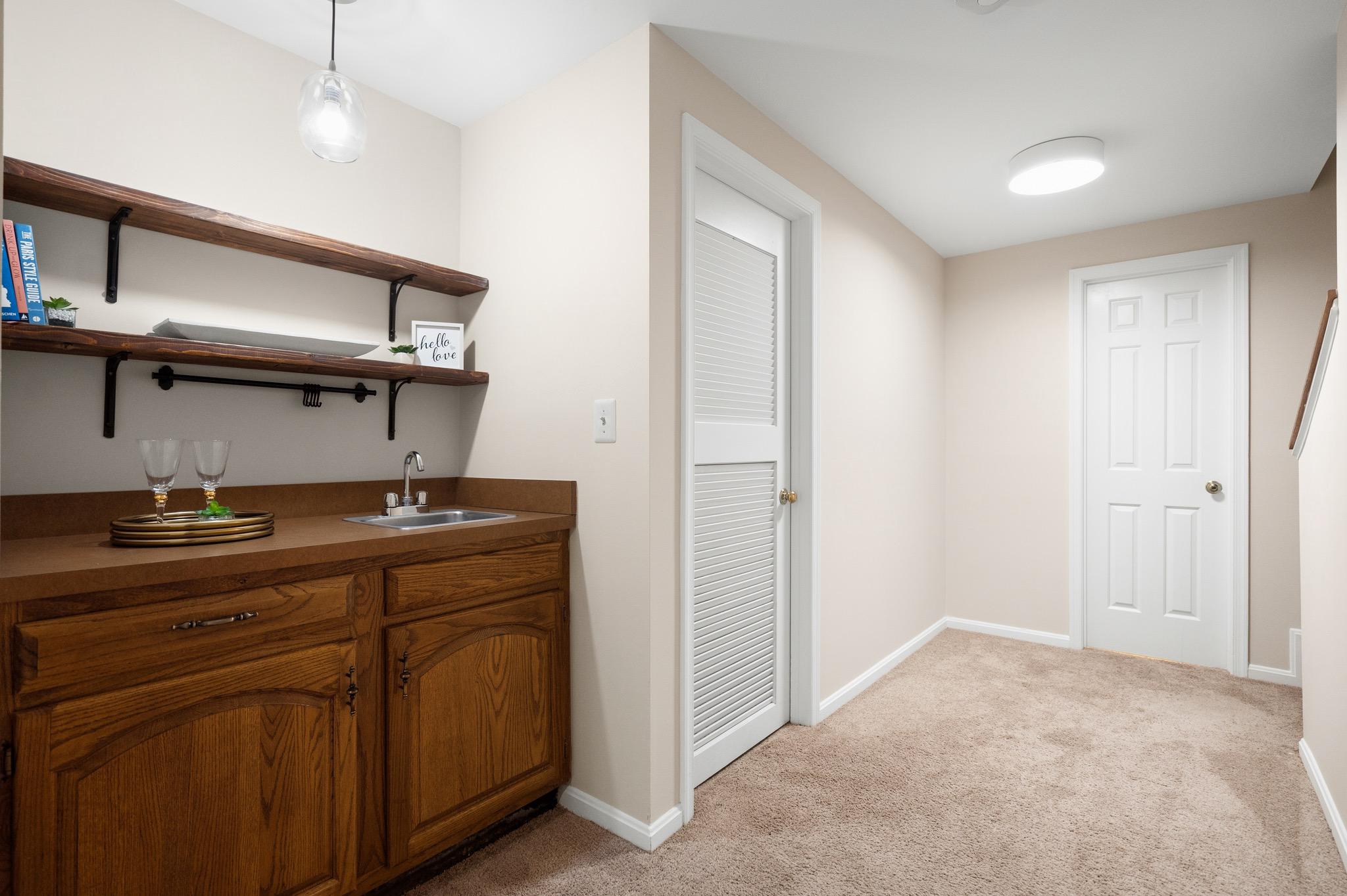  8943 Park Forest Drive, Springfield, VA, 22152 - 物件實景