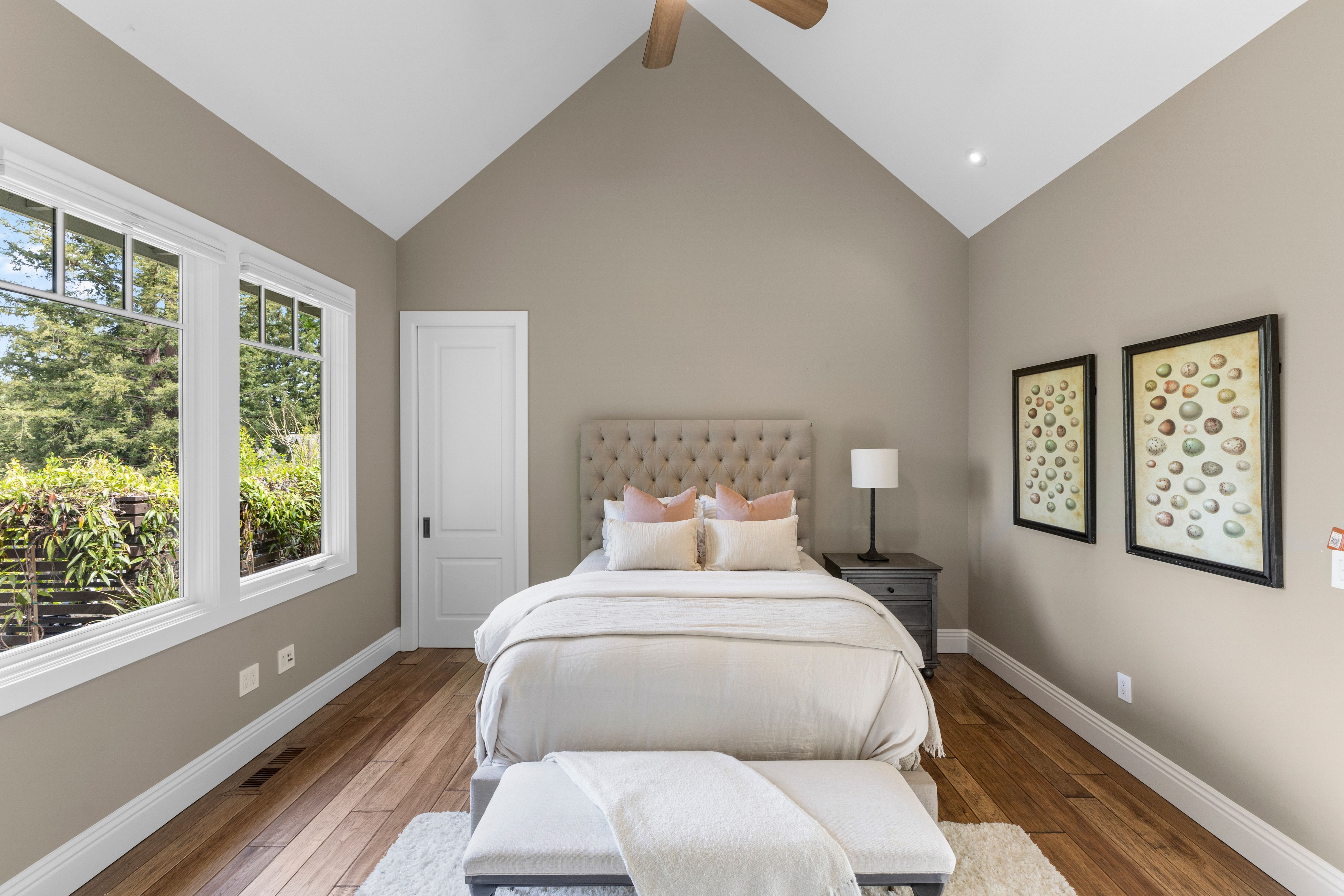  A Private One-Acre Compound Defined by Craftsmanship, Scale and Resort Living - 物件實景