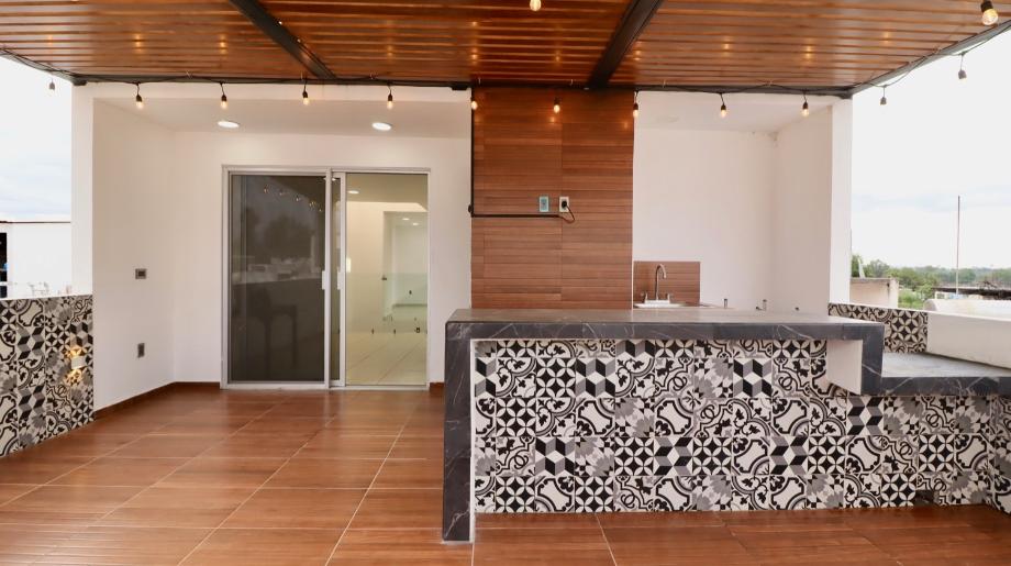 Morelia, Michoacán de Ocampo, 58195, Mexico, 5 Bedrooms Bedrooms, ,4 BathroomsBathrooms,Residential,For Sale,1918405