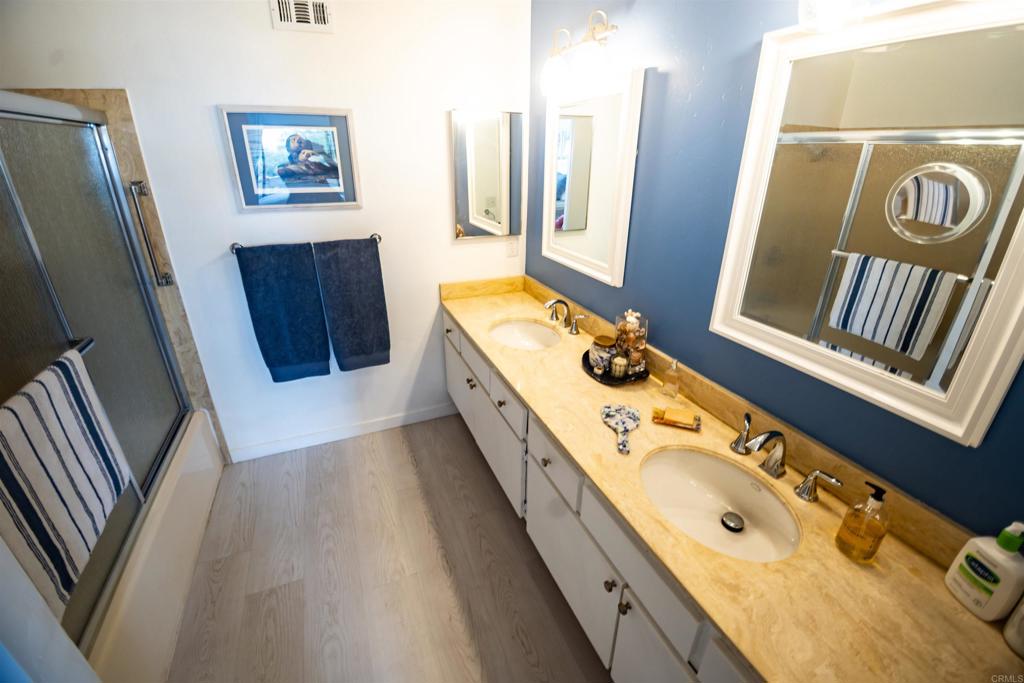 El Cajon, California, 92020, United States, 2 Bedrooms Bedrooms, ,3 BathroomsBathrooms,Residential,For Sale,1985459