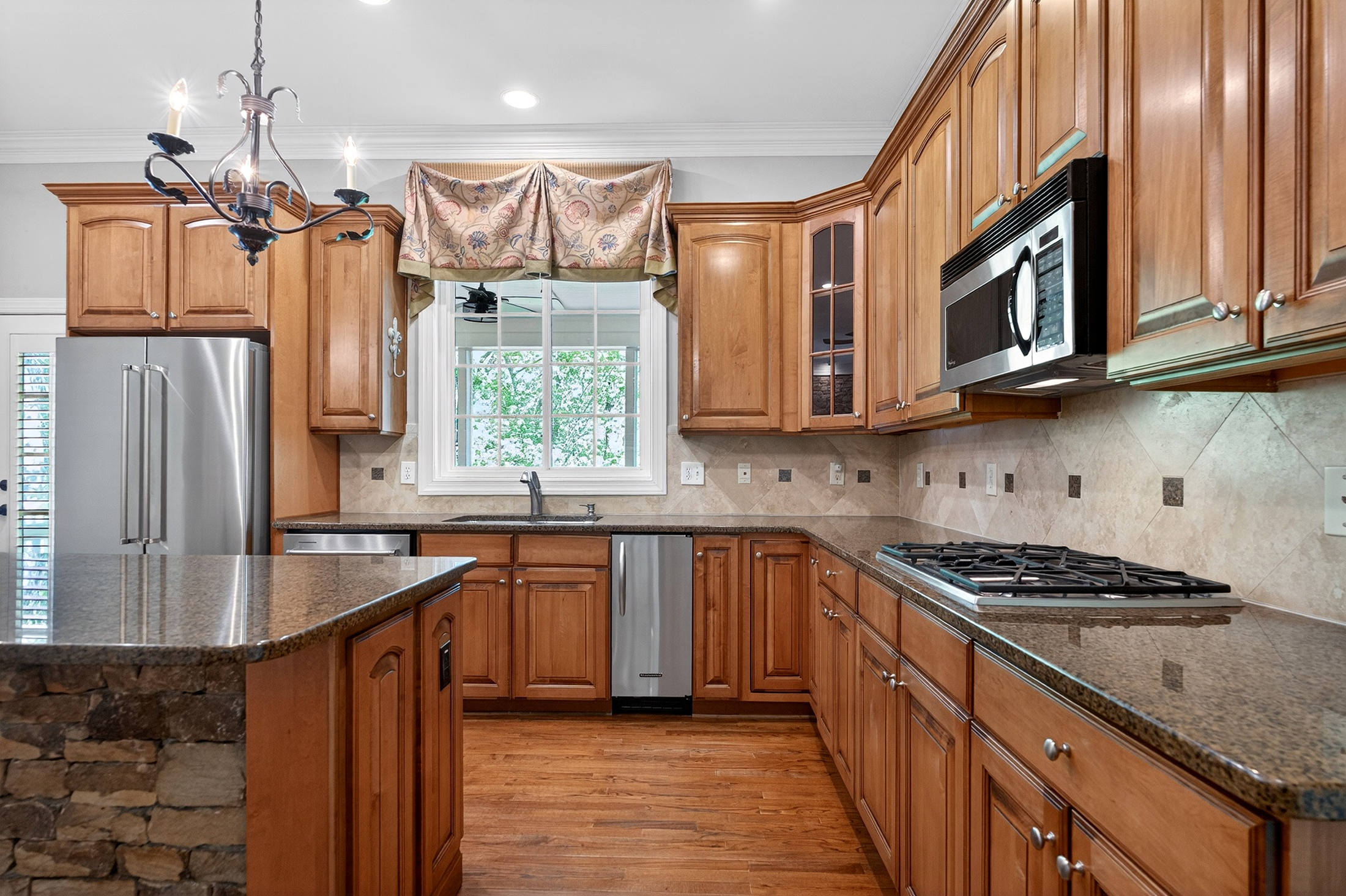  Beautifully Updated Ranch-Style Home in the Prestigious Achasta Golf Community - 物件實景