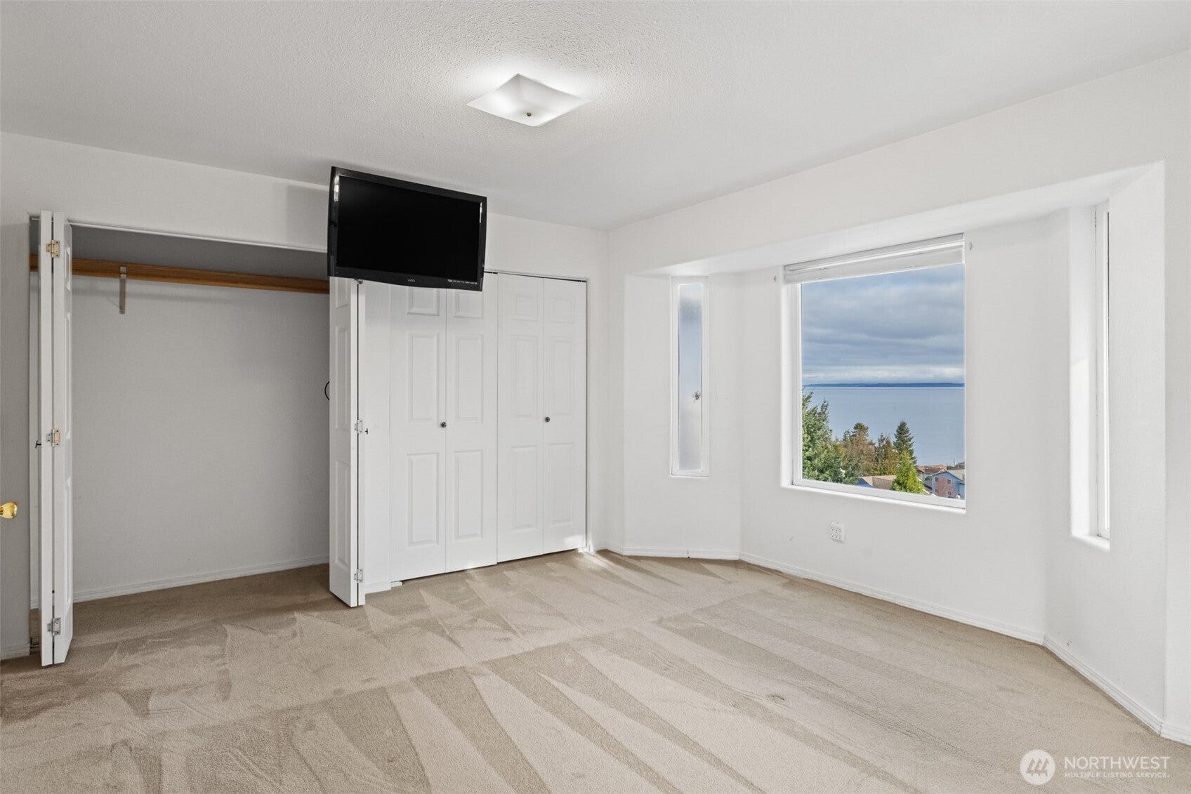 Sequim, Washington, 98382, United States, 3 Bedrooms Bedrooms, ,2 BathroomsBathrooms,Residential,For Sale,2010720