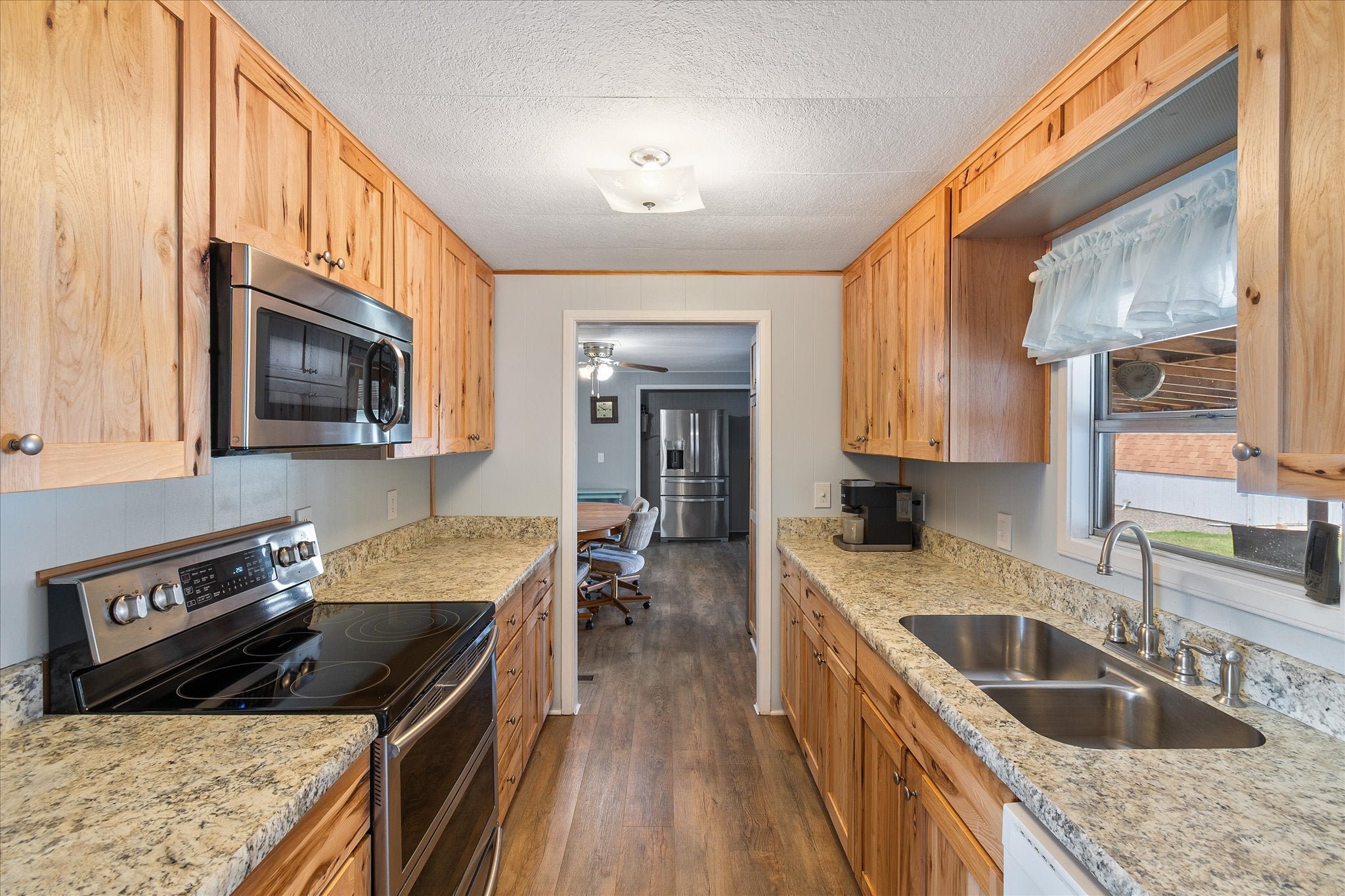 Helena, Montana, 59602, United States, 3 Bedrooms Bedrooms, ,2 BathroomsBathrooms,Residential,For Sale,1898450