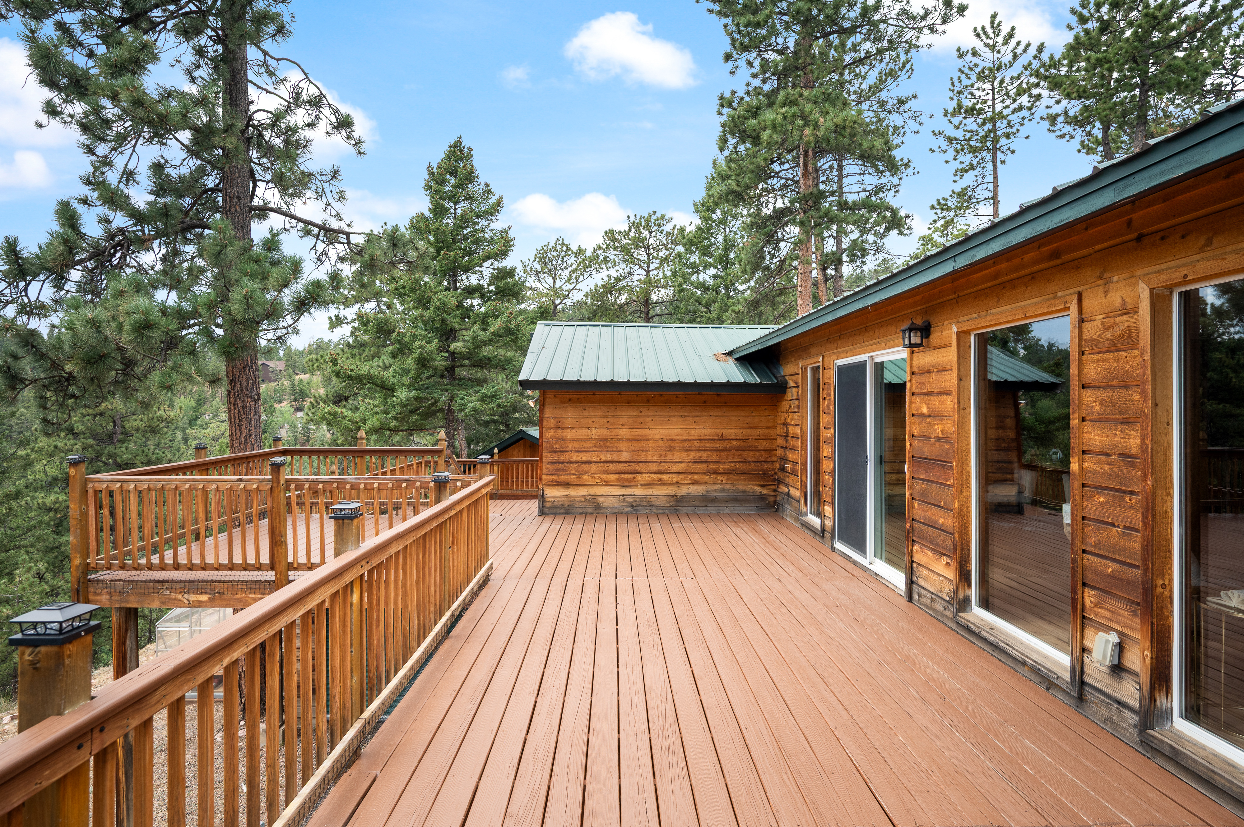  Million Dollar Views on this Beautifully Updated Mountain Retreat on 2.89 Acres - 物件實景