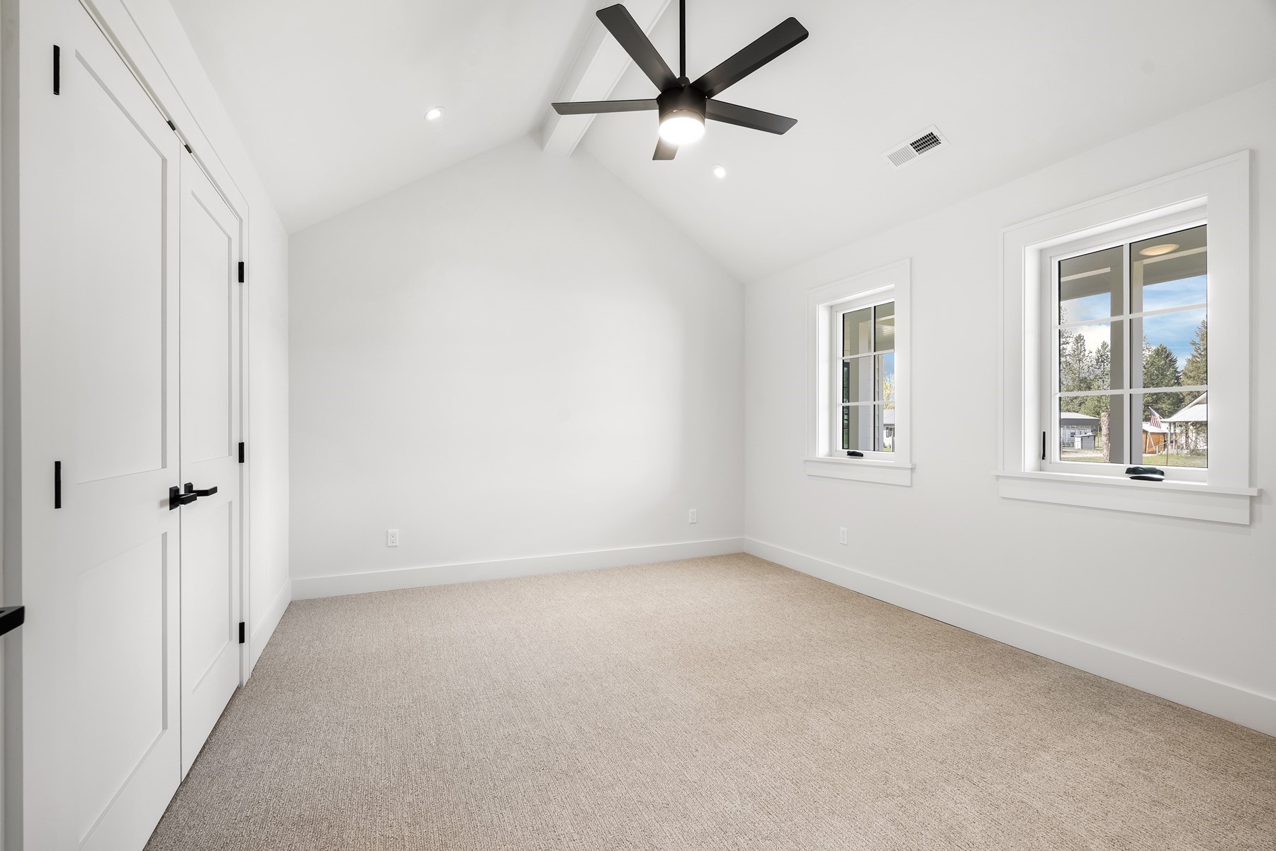  River Town Revival - 物件實景