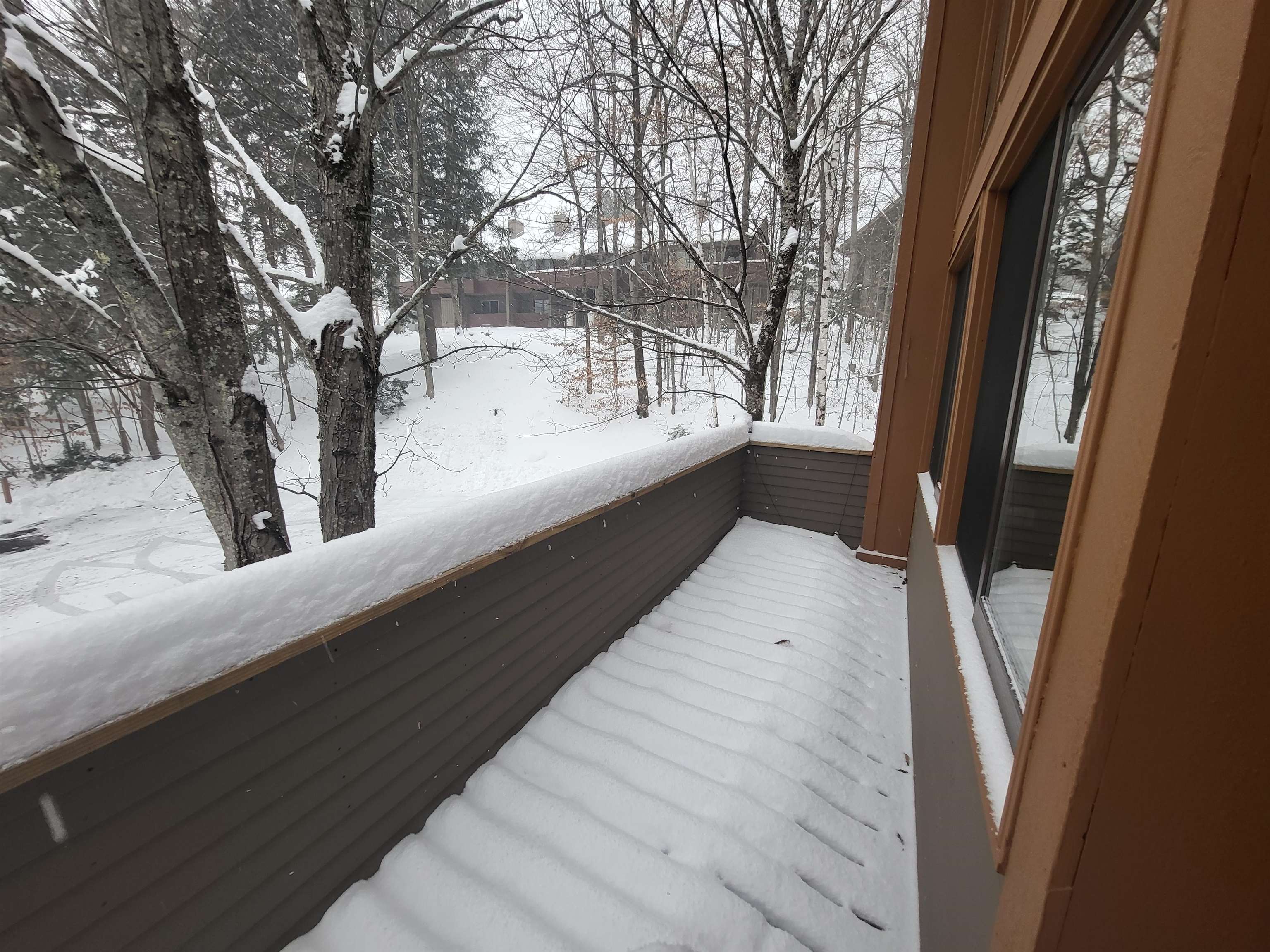 Lincoln, New Hampshire, 03251, United States, 5 Bedrooms Bedrooms, ,2 BathroomsBathrooms,Residential,For Sale,2003487