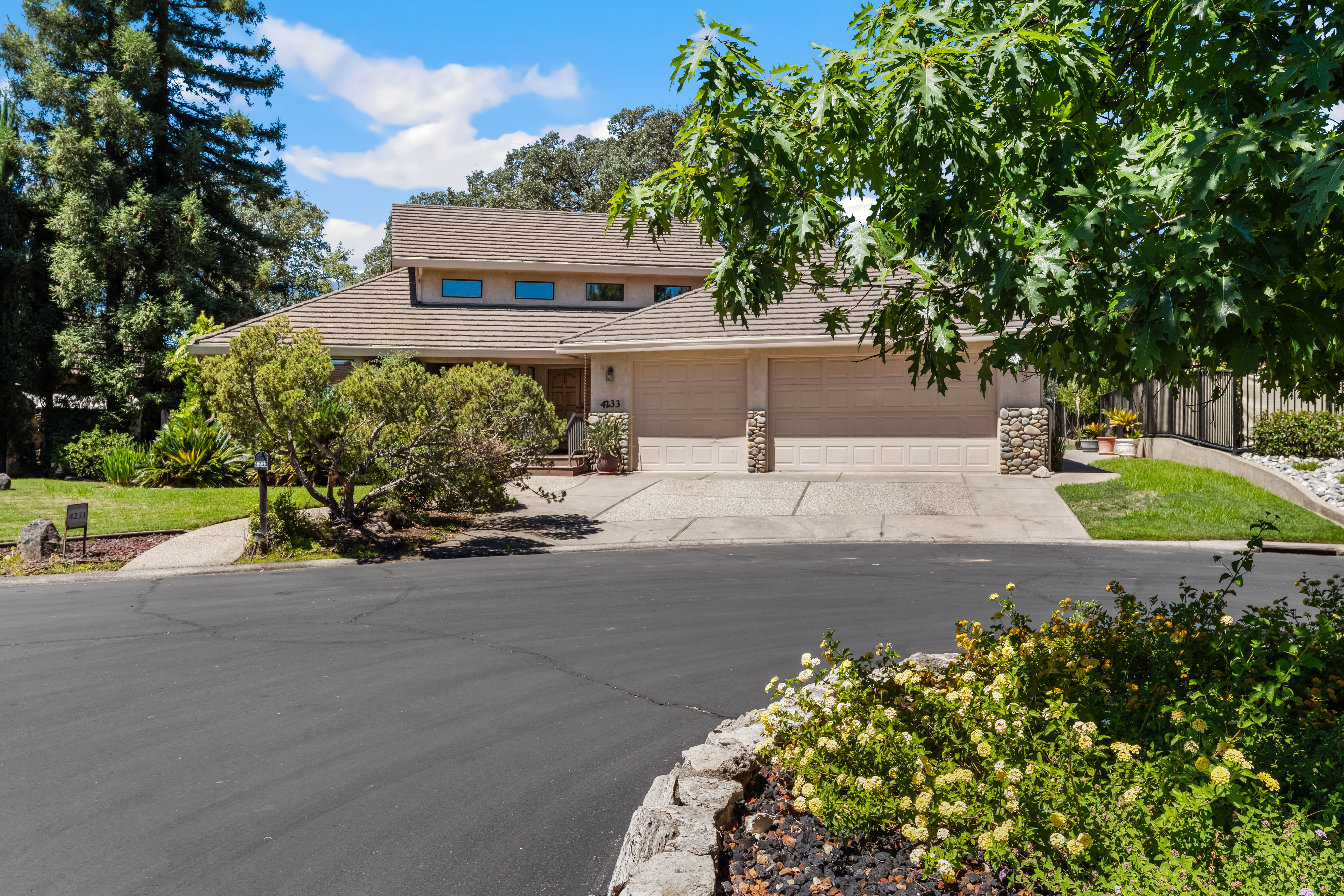  4233 Curragh Oaks Lane, Fair Oaks, CA 95628 - 物件實景