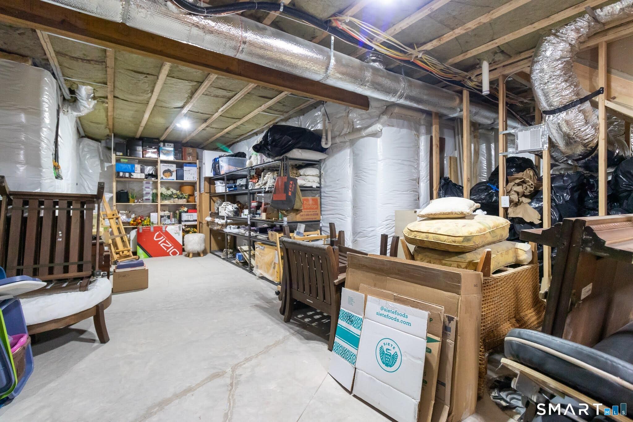 Cheshire, Connecticut, 06410, United States, 3 Bedrooms Bedrooms, ,3 BathroomsBathrooms,Residential,For Sale,2005318