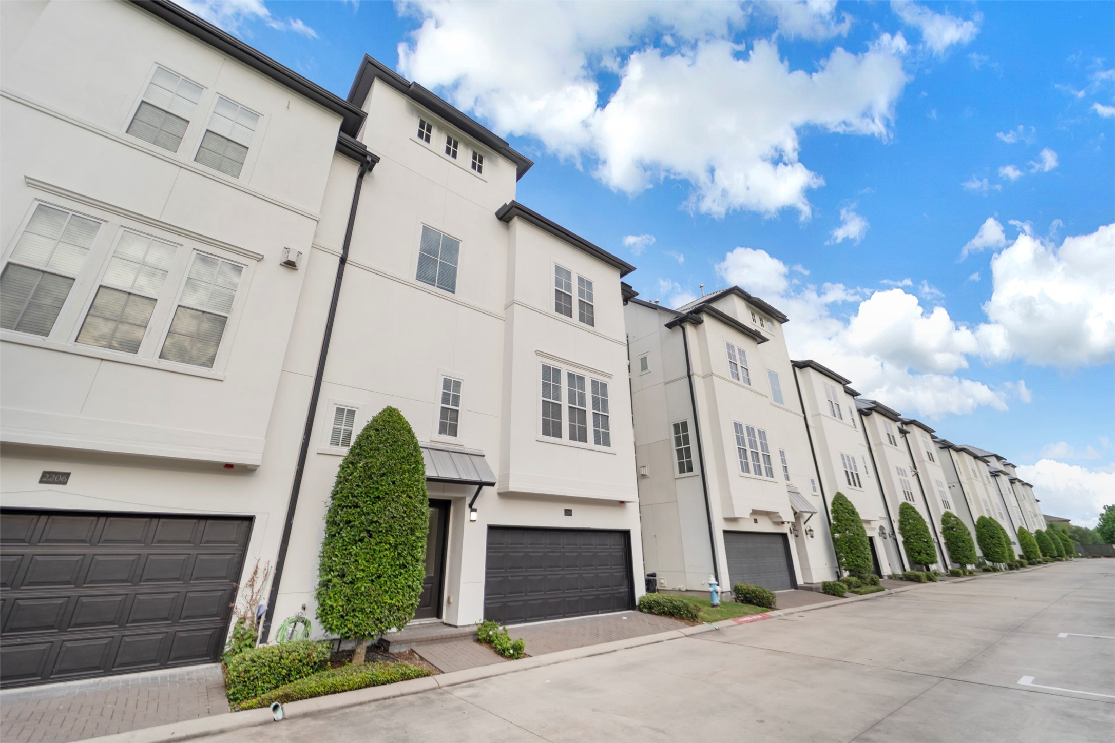 Houston, Texas, 77080, United States, 3 Bedrooms Bedrooms, ,5 BathroomsBathrooms,Residential,For Sale,1939348