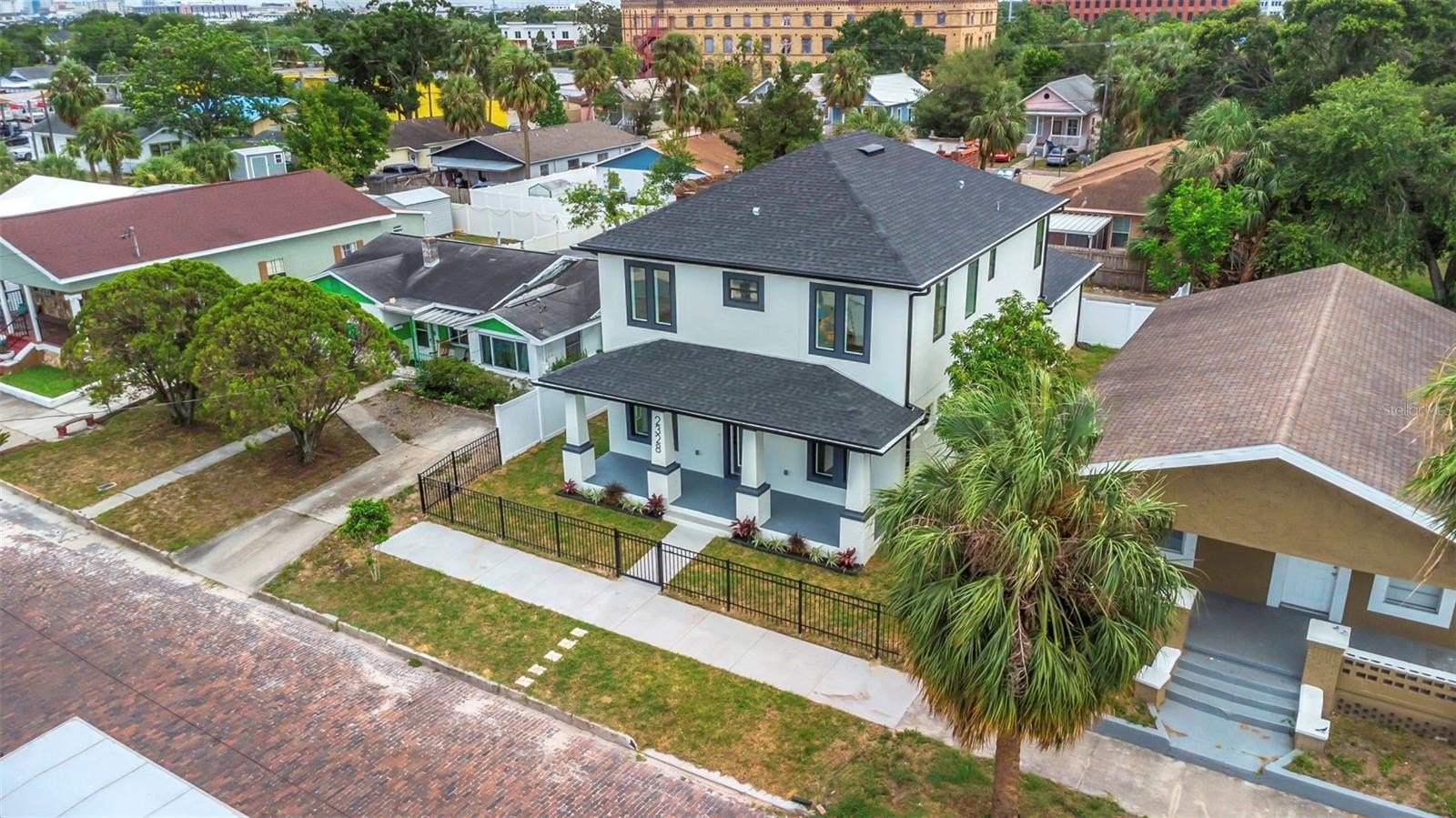 TAMPA, Florida, 33607, United States, 5 Bedrooms Bedrooms, ,3 BathroomsBathrooms,Residential,For Sale,1976051