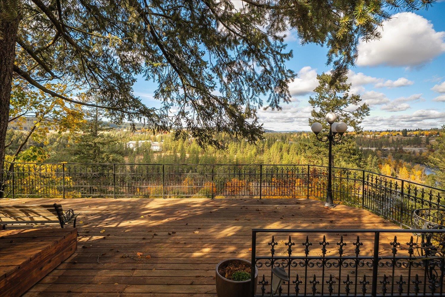 Spokane, Washington, 99201, United States, 4 Bedrooms Bedrooms, ,5 BathroomsBathrooms,Residential,For Sale,1987077