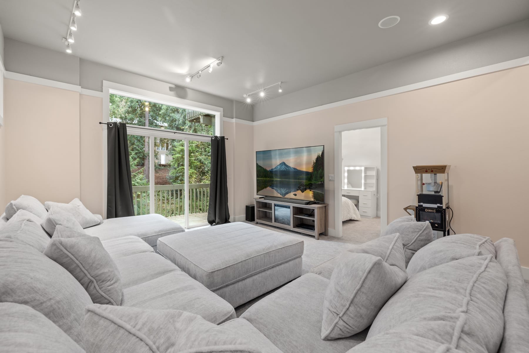  3426 SW ARNOLD ST Portland, OR 97219 - 物件實景