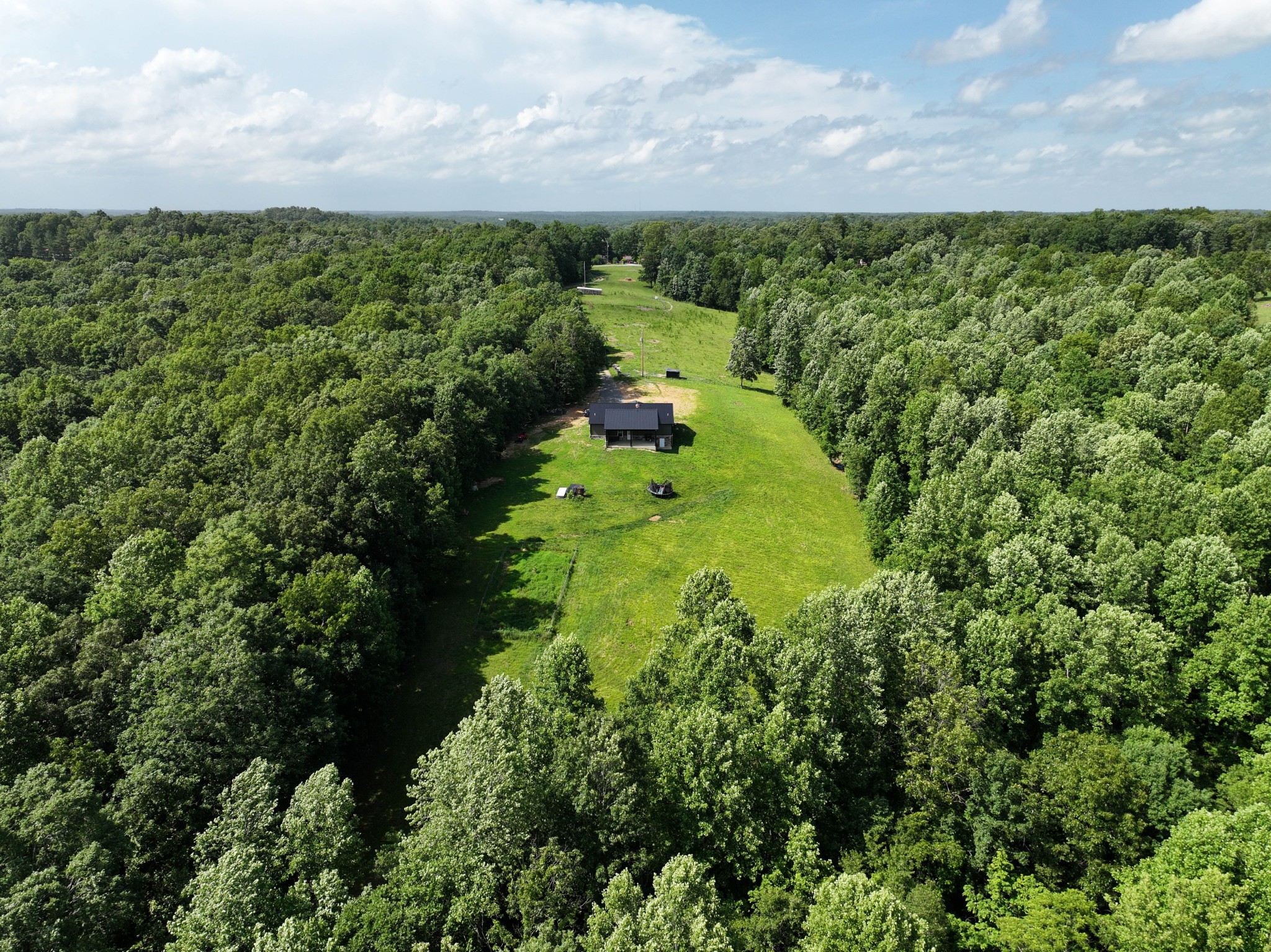 Indian Mound, Tennessee, 37079, United States, 3 Bedrooms Bedrooms, ,2 BathroomsBathrooms,Residential,For Sale,1866881