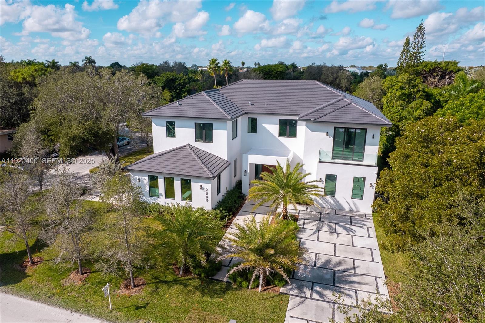 Pinecrest, Florida, 33156, United States, 6 Bedrooms Bedrooms, ,8 BathroomsBathrooms,Residential,For Sale,2003369