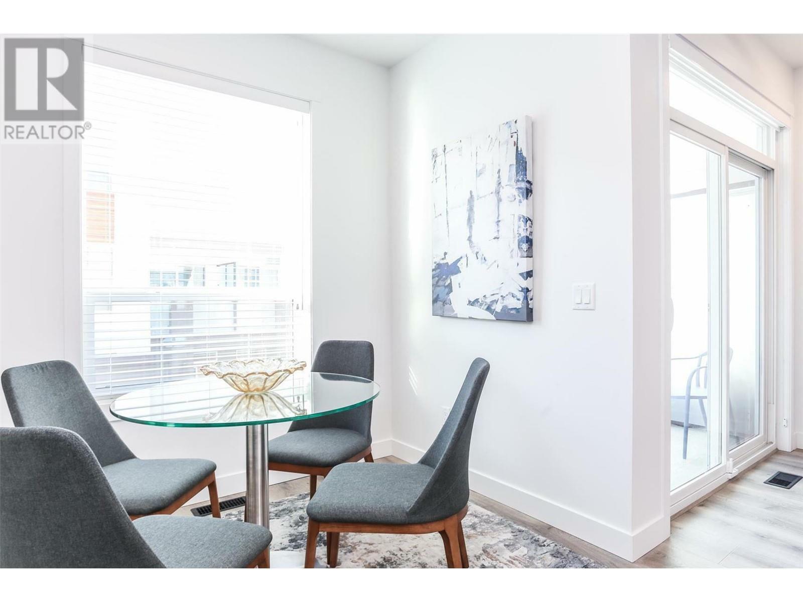 KELOWNA, British Columbia, V1V 0H2, CA, 3 Bedrooms Bedrooms, ,2 BathroomsBathrooms,Residential,For Sale,1961488