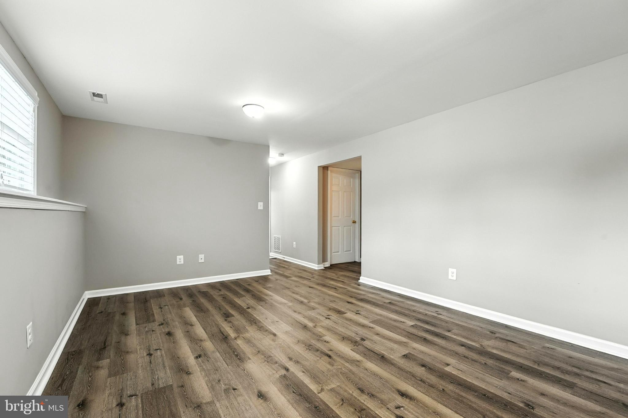 Warrenton, Virginia, 20186, United States, 3 Bedrooms Bedrooms, ,3 BathroomsBathrooms,Residential,For Sale,1930578