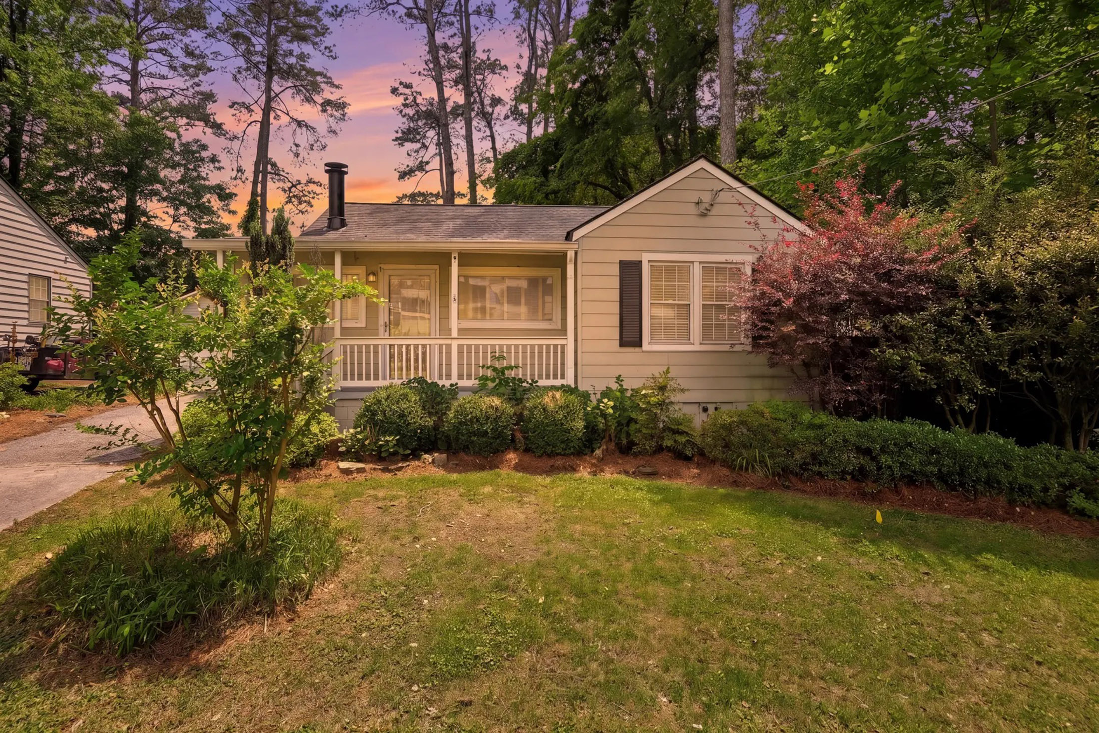  Charming Bungalow Tucked in Sought-After Lavista Park - 物件實景